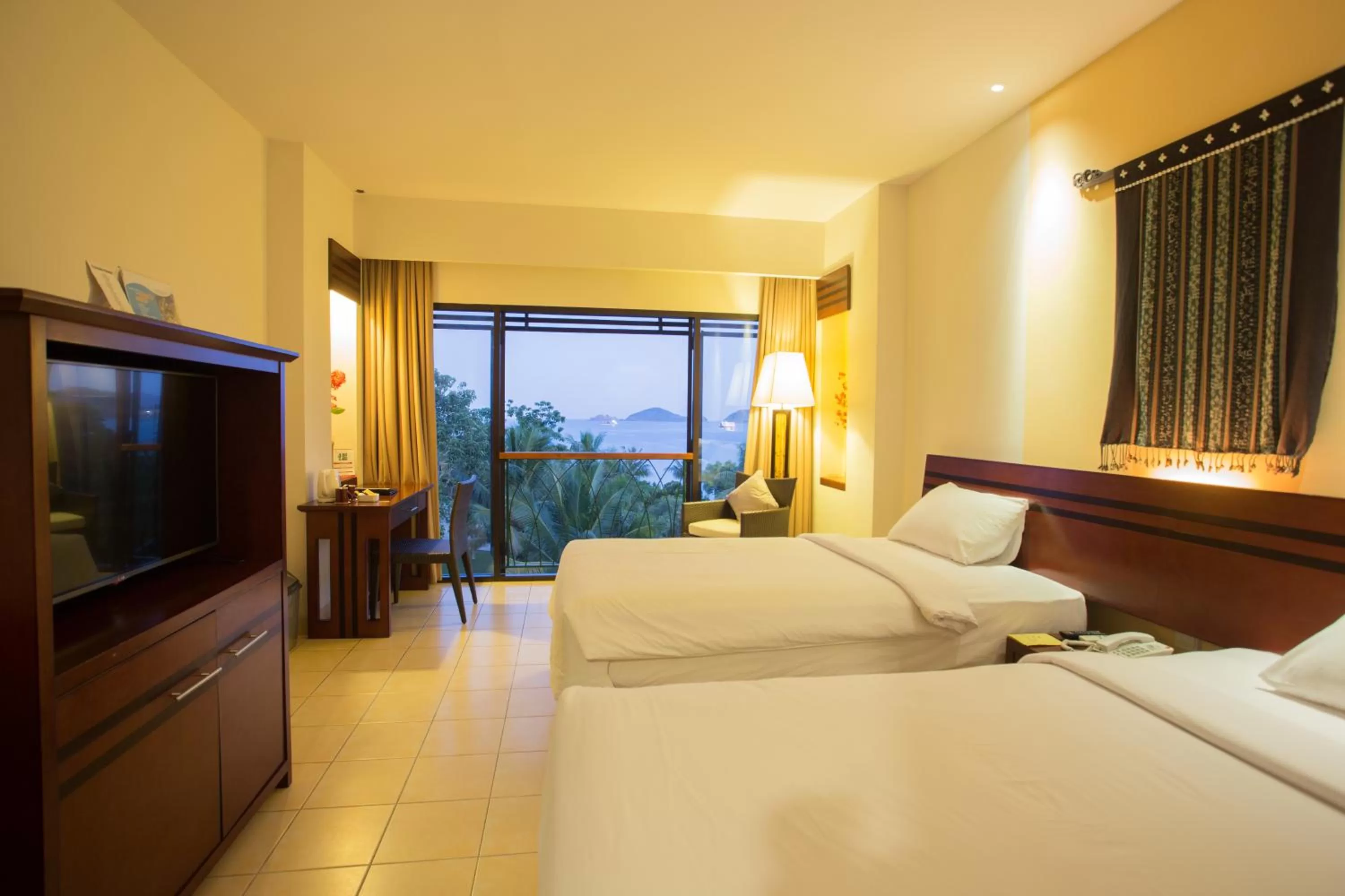 Bed in Bintang Flores Hotel