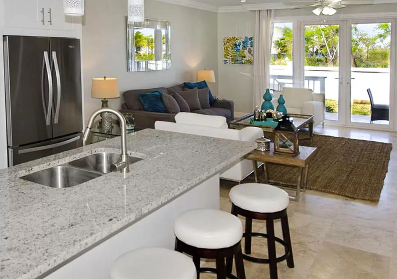 Kitchen or kitchenette, Kitchen/Kitchenette in Palm Cay Marina and Resort