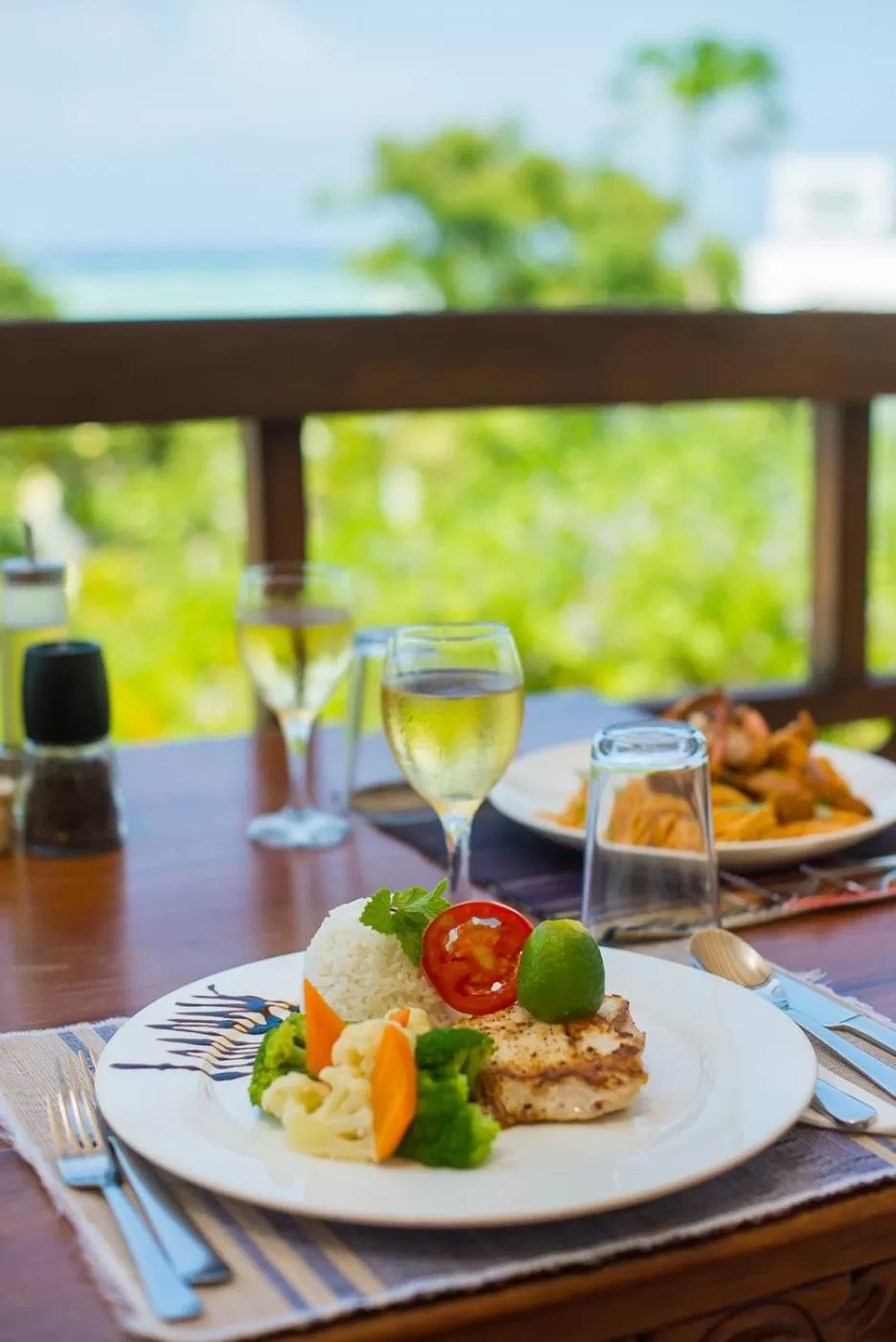 Meals in Warere Beach