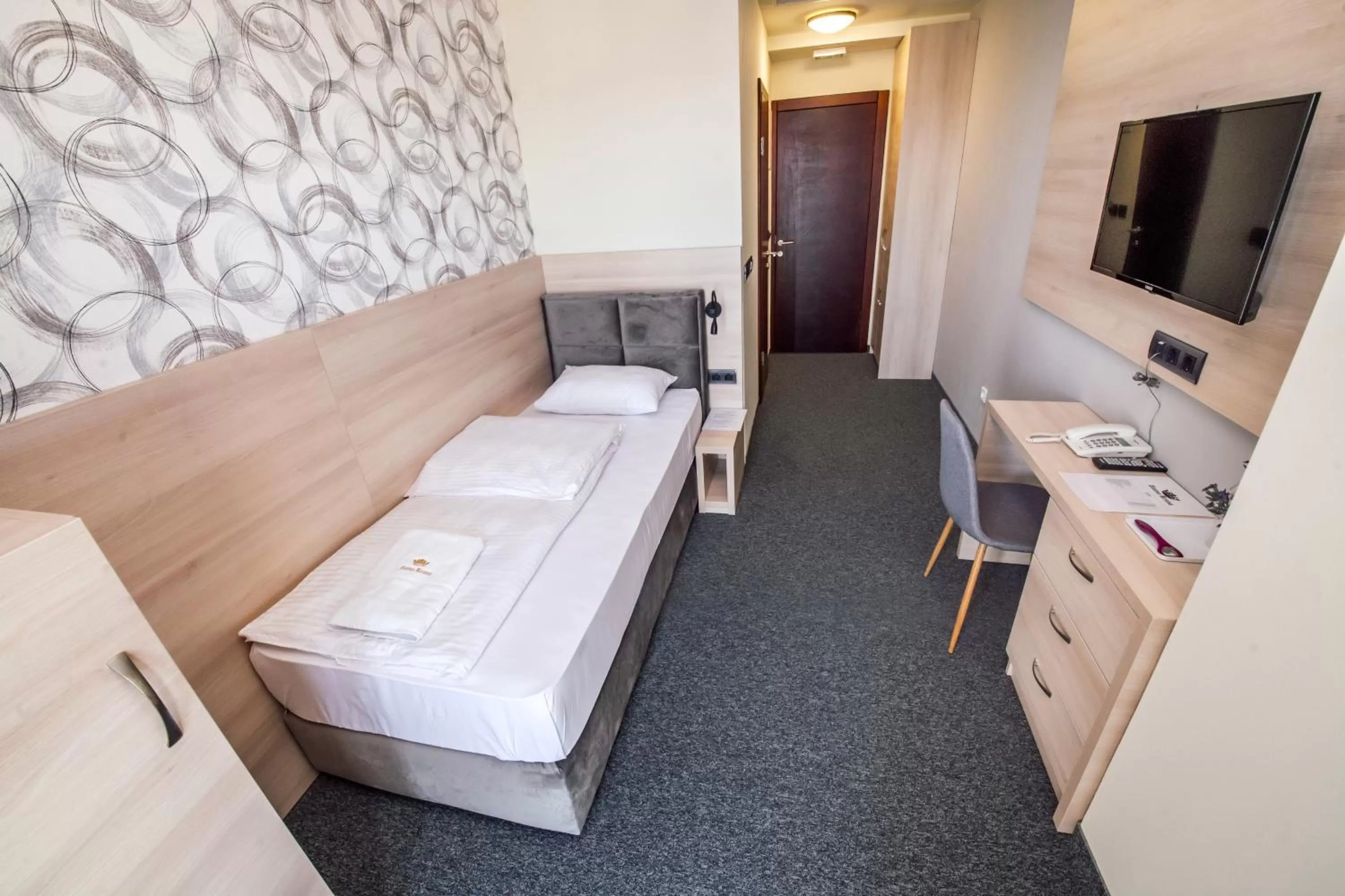 Photo of the whole room, Bed in Zlatna Kruna