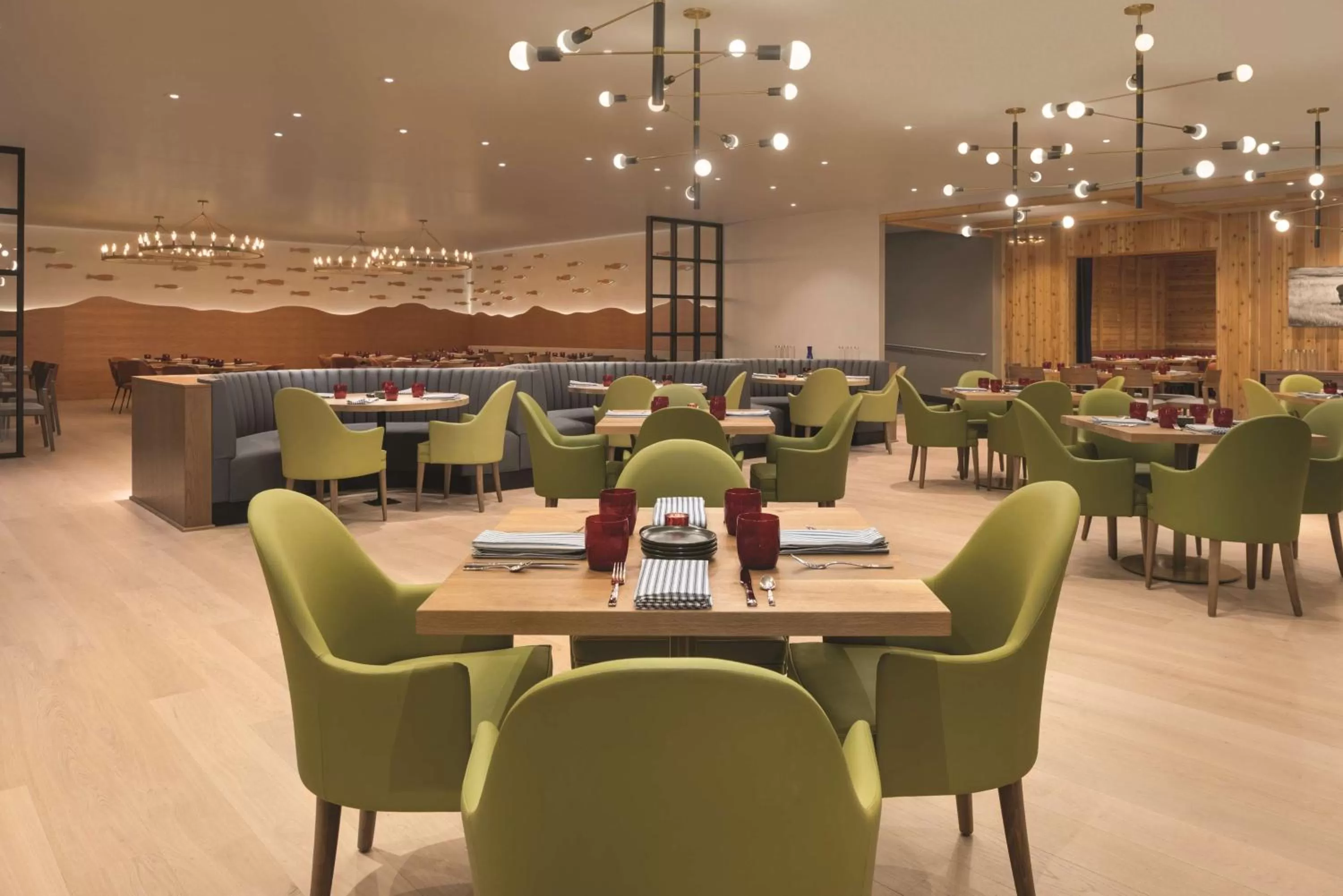 Restaurant/Places to Eat in Radisson Hotel & Conference Center Green Bay