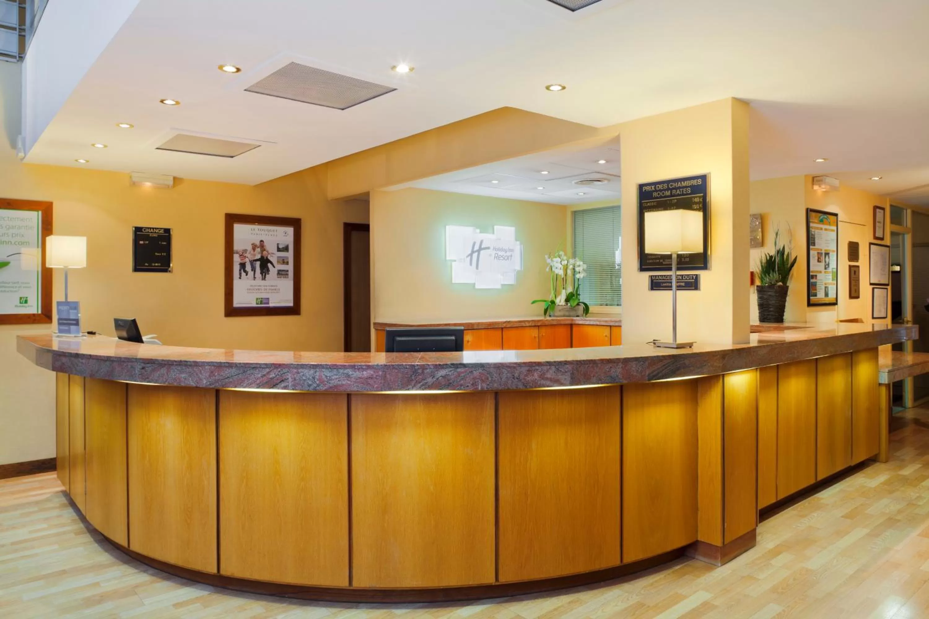 Lobby or reception in Holiday Inn Resort le Touquet by IHG