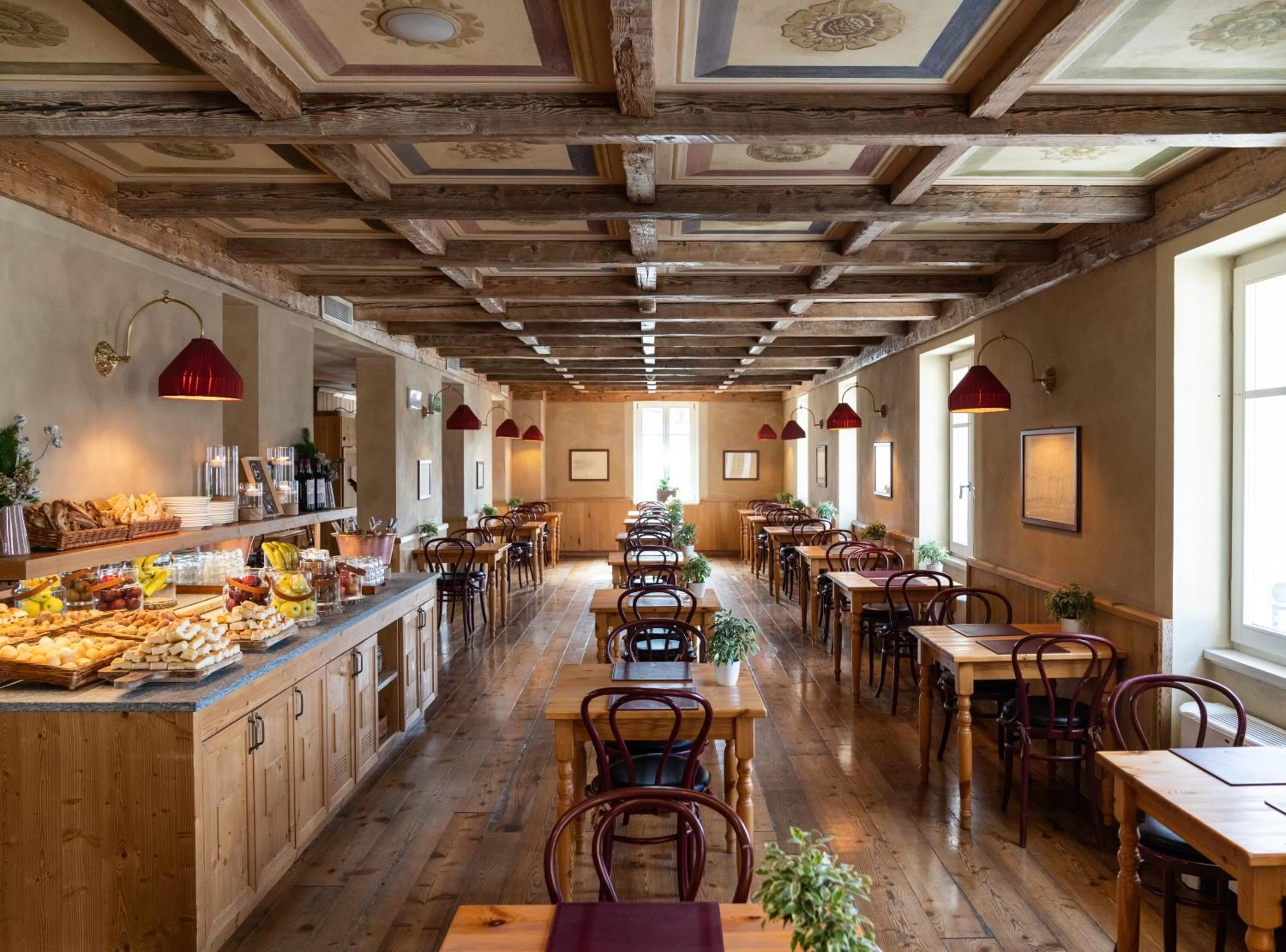 Restaurant/places to eat in QC Hotel Bagni Vecchi