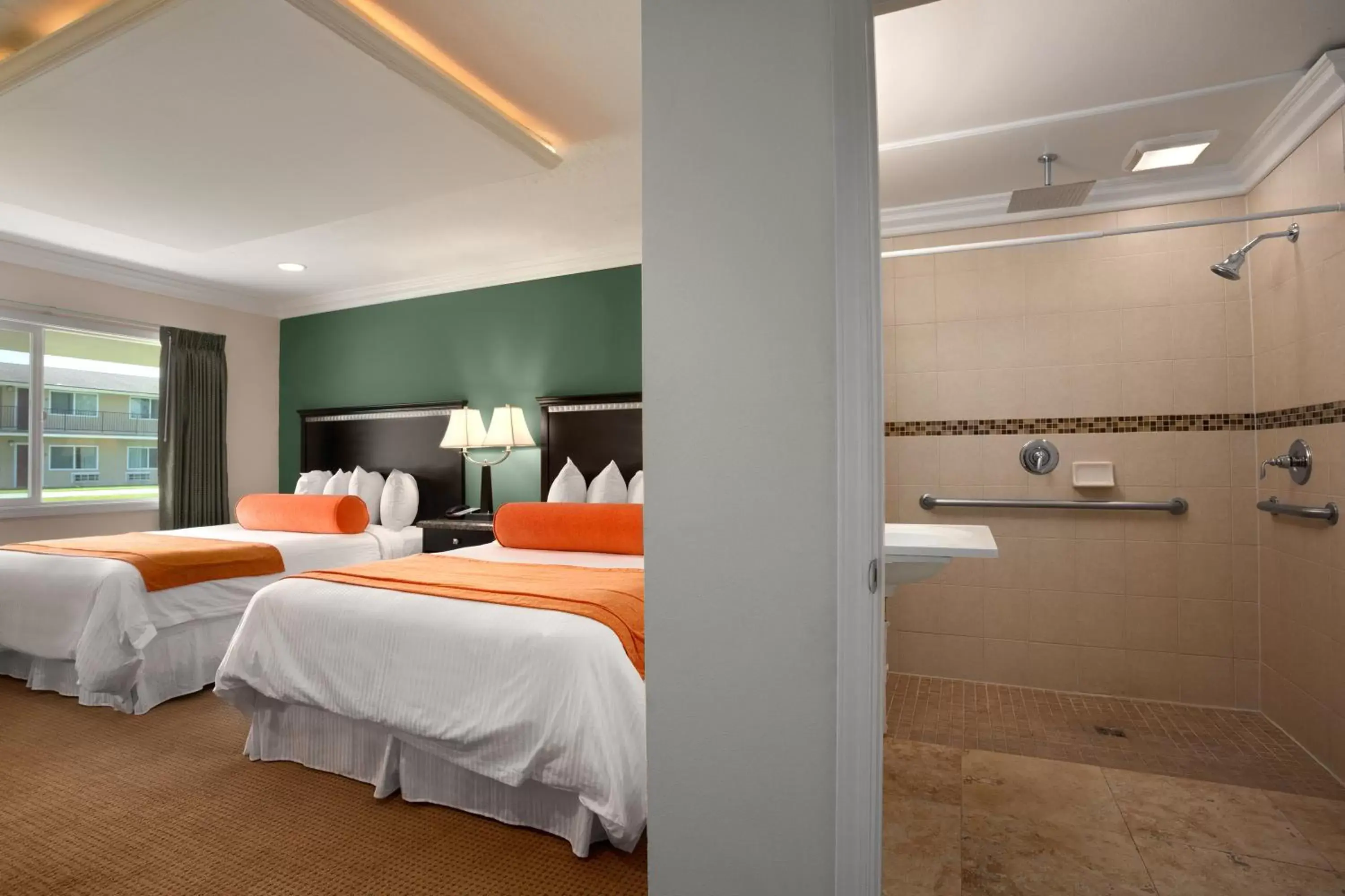 Queen Room with Two Queen Beds - Disability Access/Non-Smoking in Travelodge by Wyndham Santa Maria Queen Room with Two Queen Beds - Disability Access/Non-Smoking in Travelodge by Wyndham Santa Maria