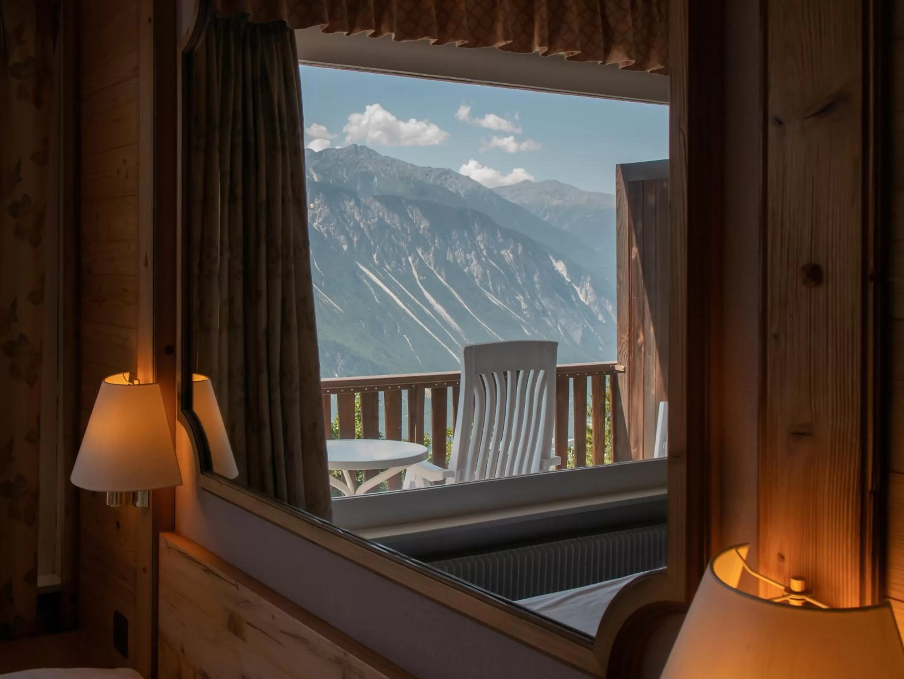 Hotel-Restaurant Le Mont Paisible, Crans-Montana