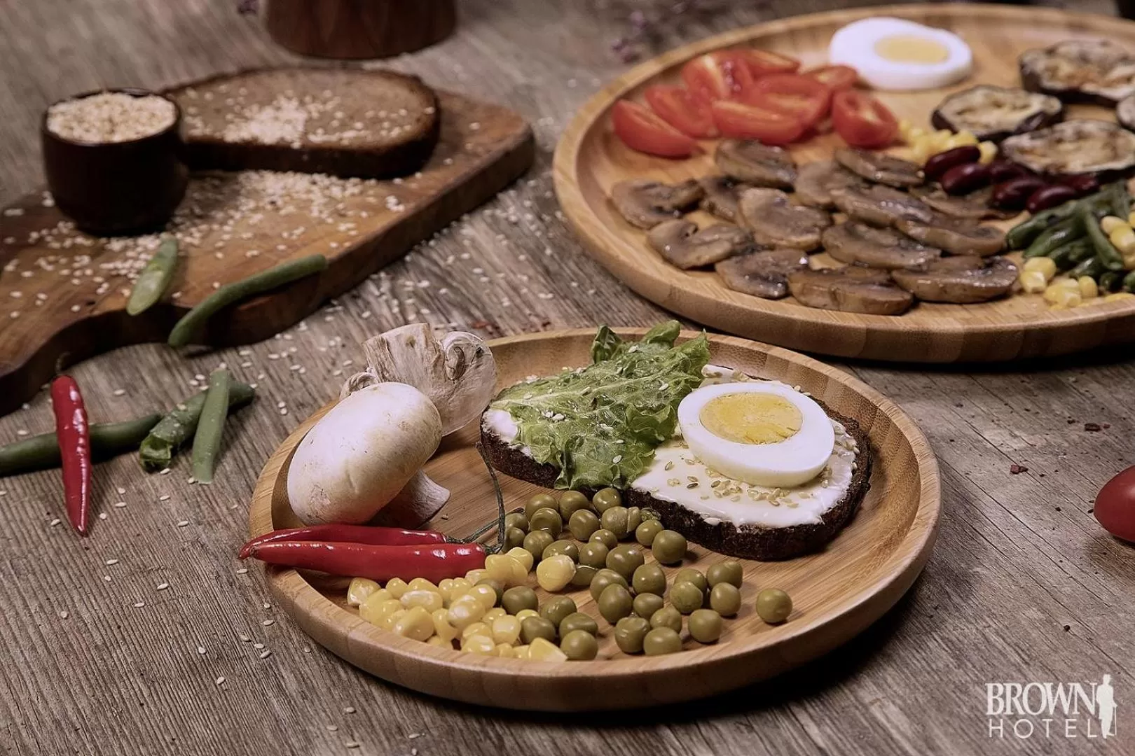 Breakfast, Food in Brown Hotel