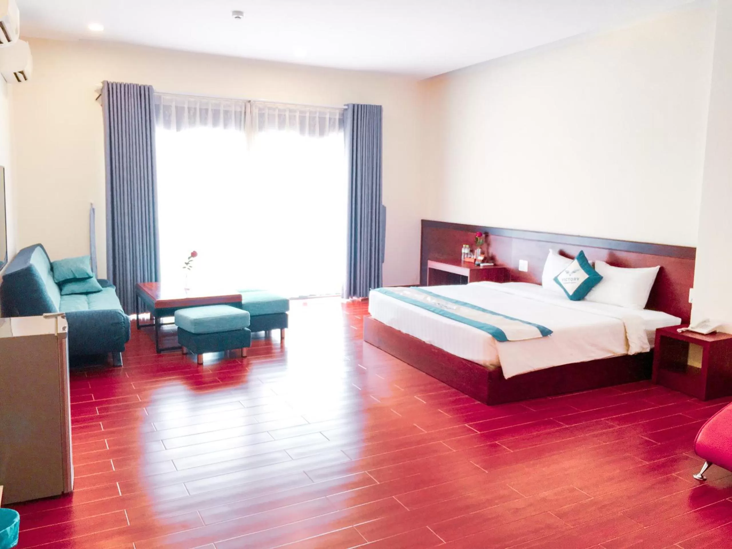 Photo of the whole room, Bed in Victory Airport Hotel