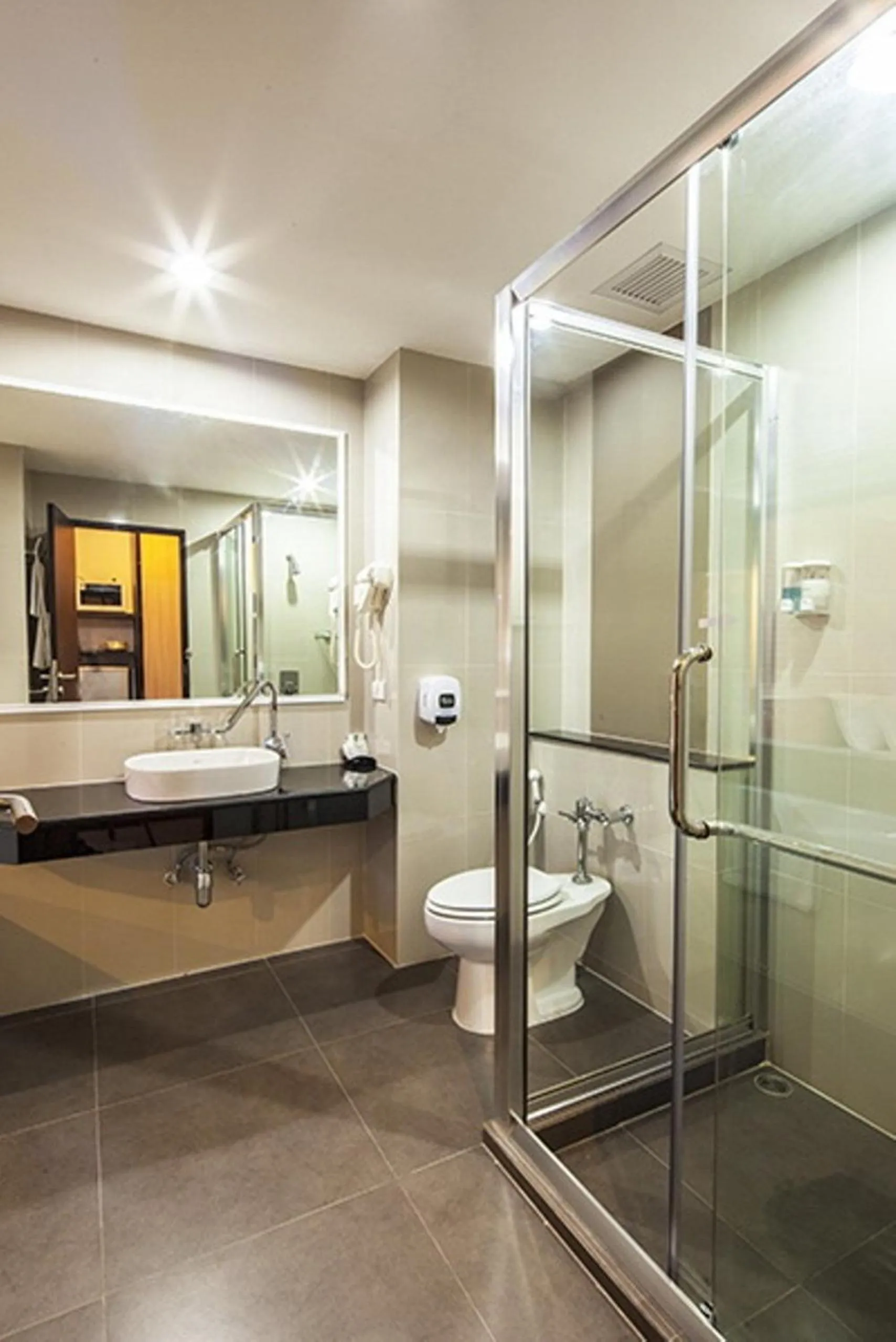 Shower in Golden City Rayong Hotel