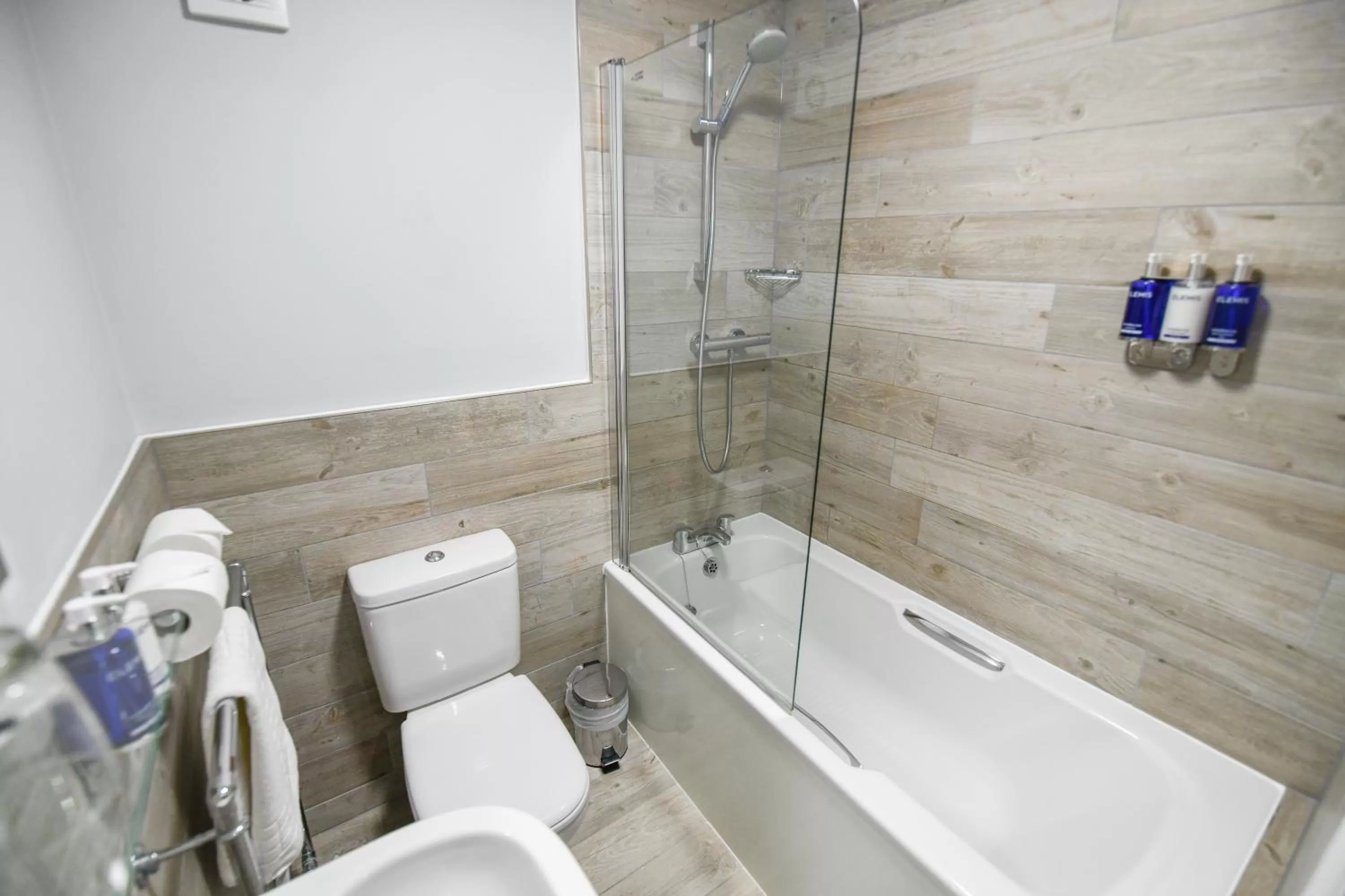 Bathroom in Belmont Llandudno