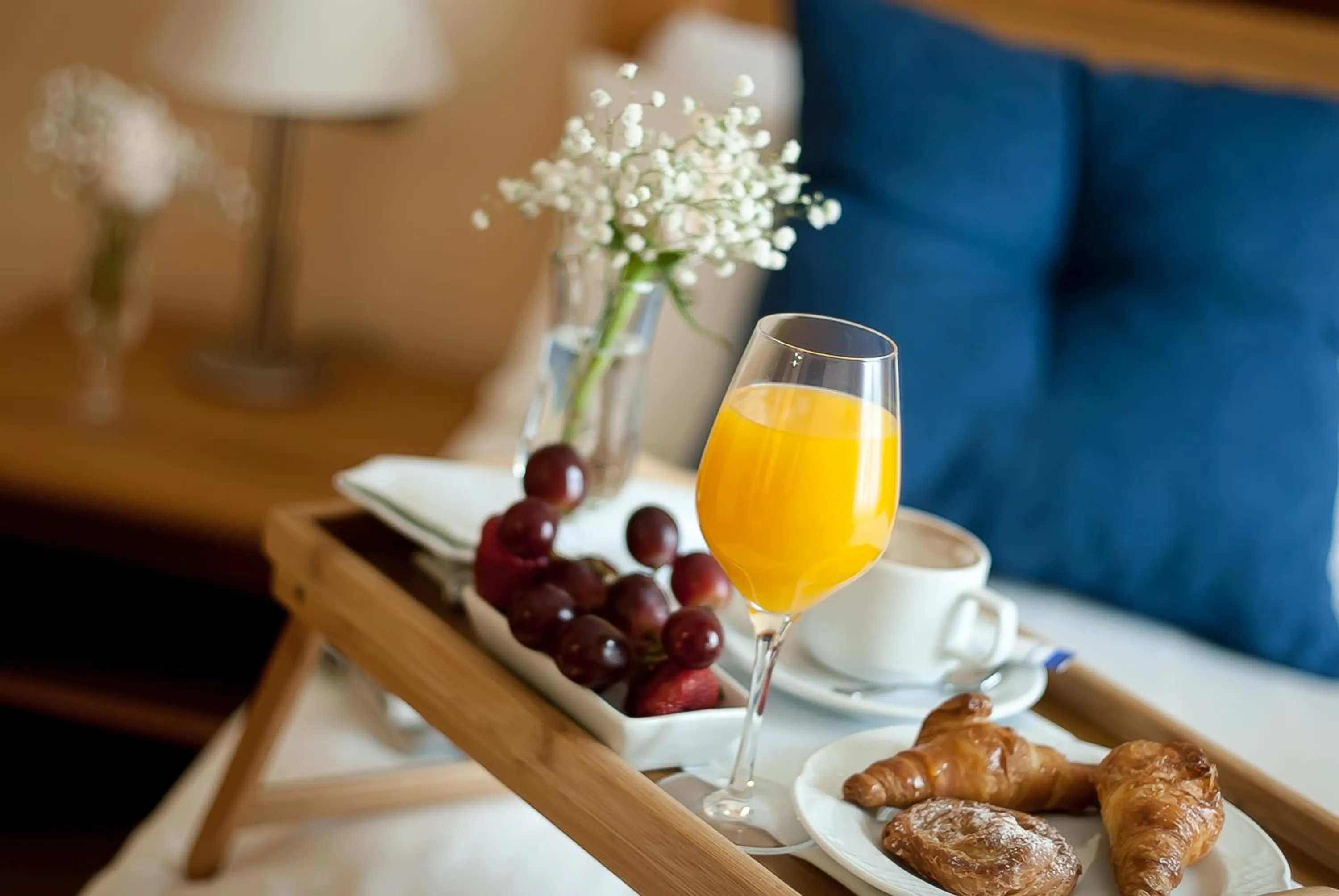 Breakfast in Ona Ogisaka Garden