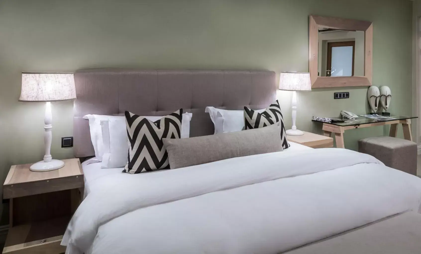 Deluxe King Room in Sugar Hotel Deluxe King Room in Sugar Hotel