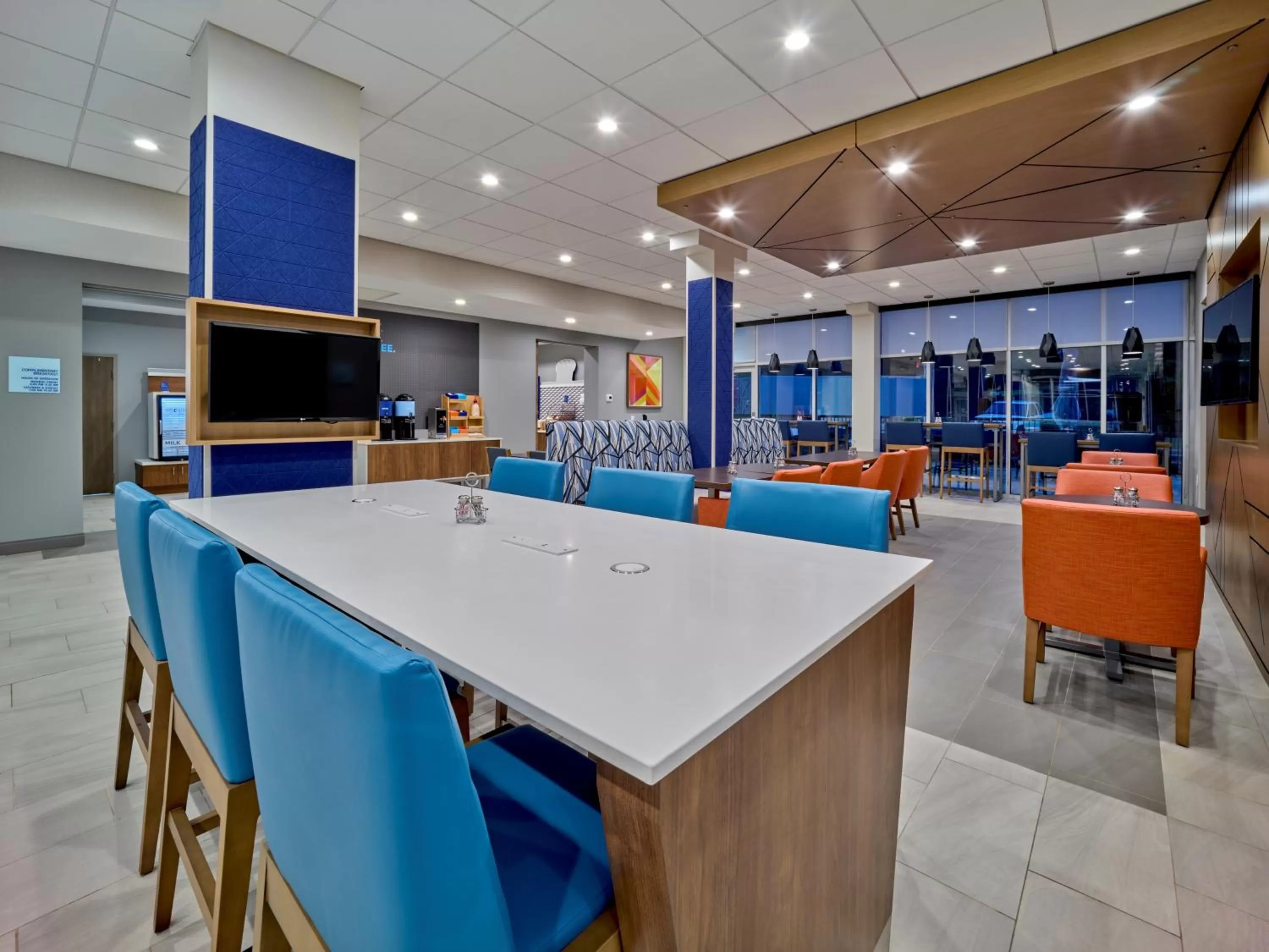 Breakfast in Holiday Inn Express - Huntsville Space Center by IHG