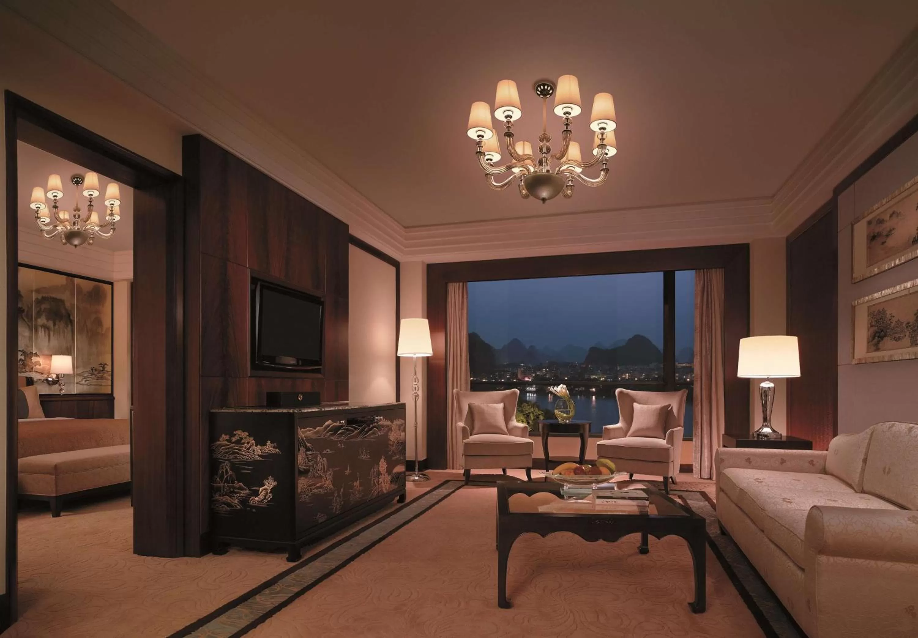 Photo of the whole room in Shangri-La Guilin