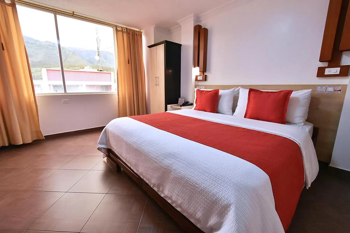 Bed in Hotel Plaza Victoria