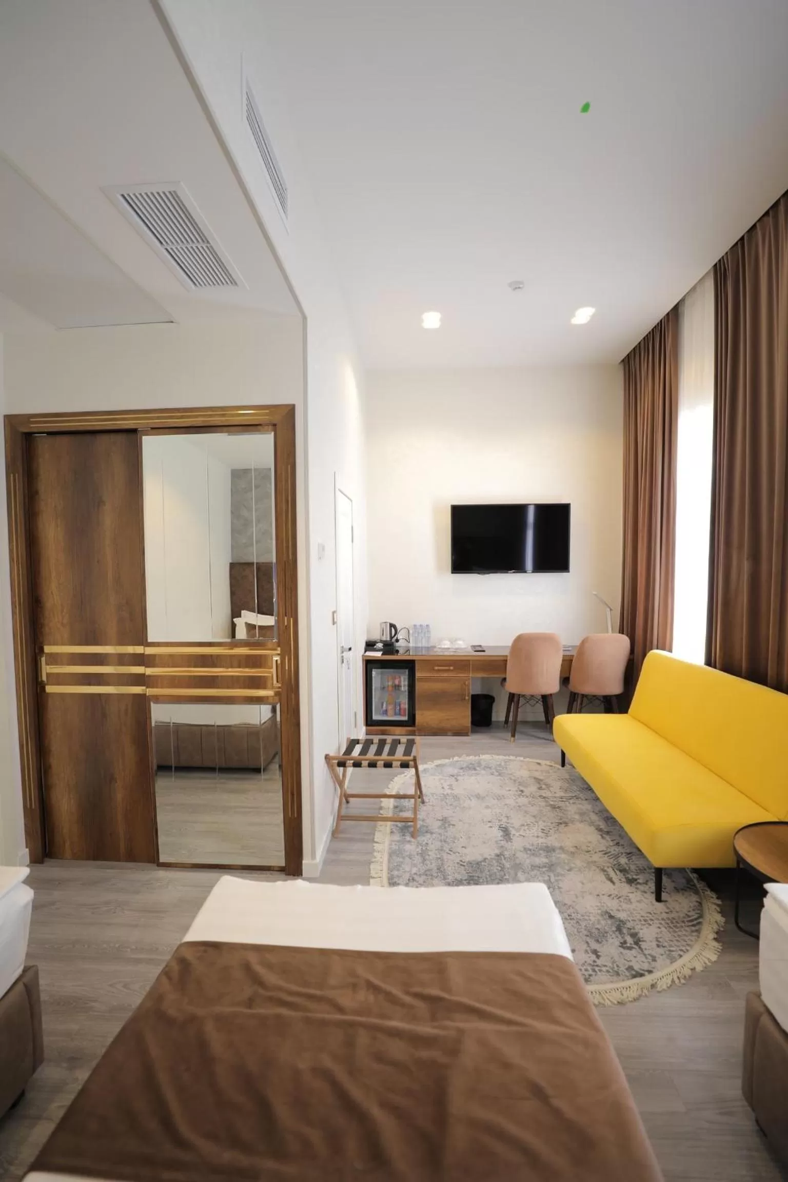 Photo of the whole room, Bed in MaxWell Hotel & SPA