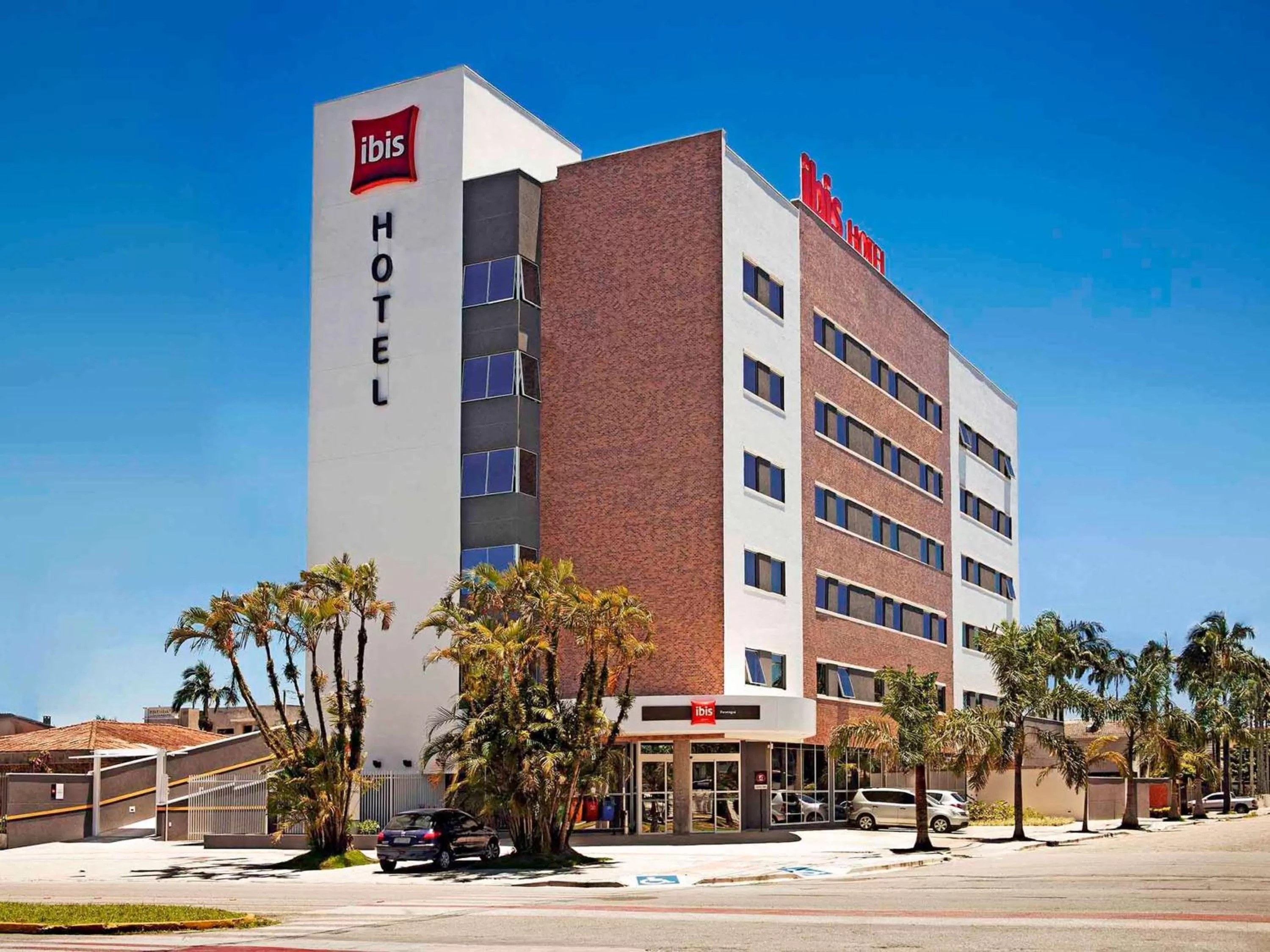 ibis Paranagua