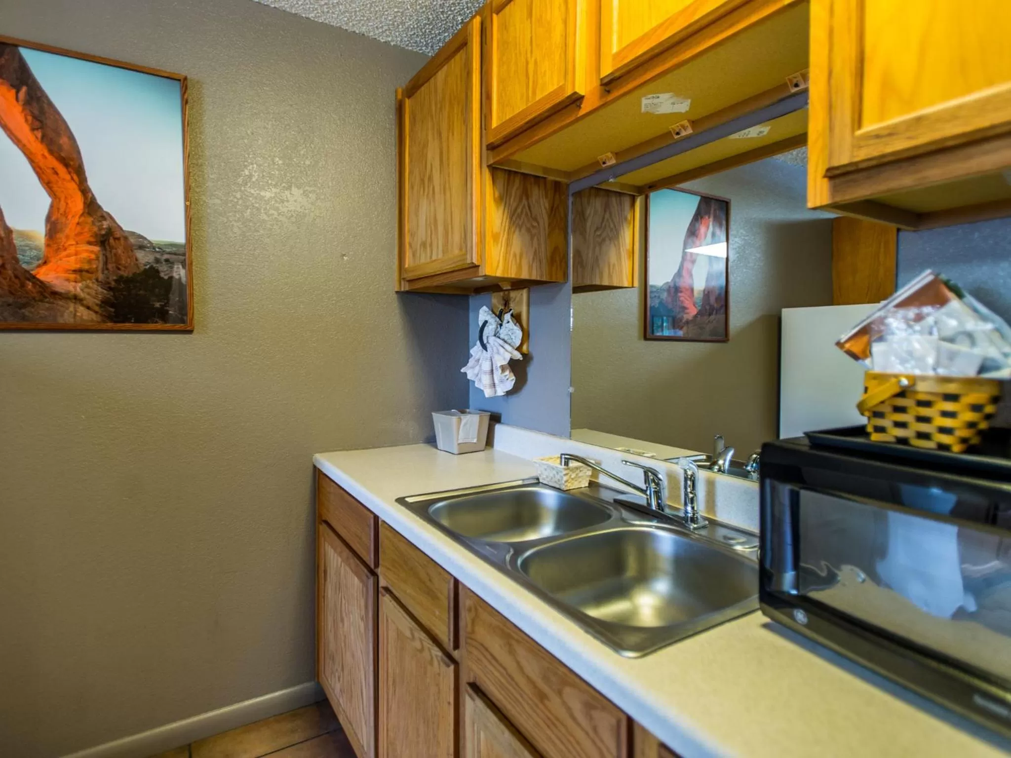 Kitchen or kitchenette in Rustic Inn