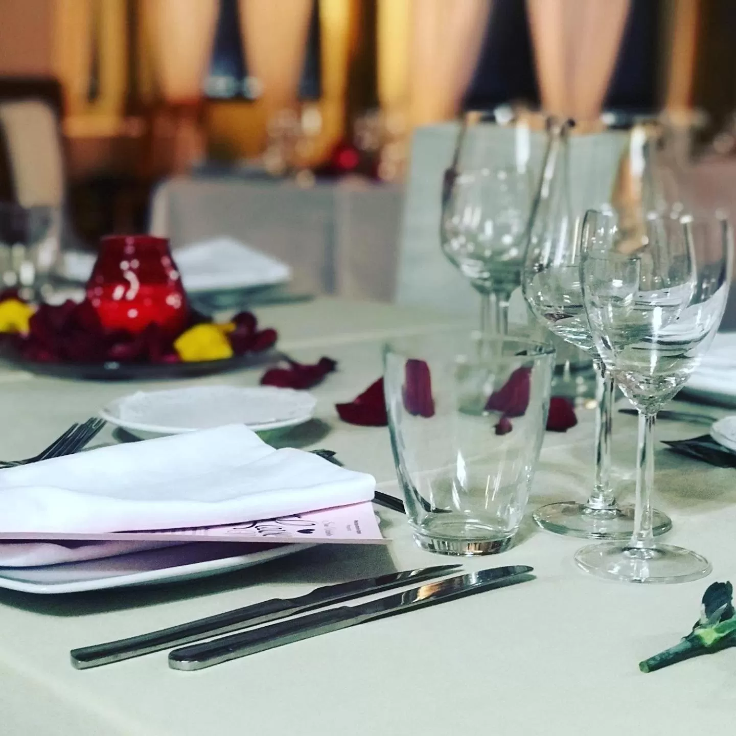 Restaurant/places to eat in Hotel Argos