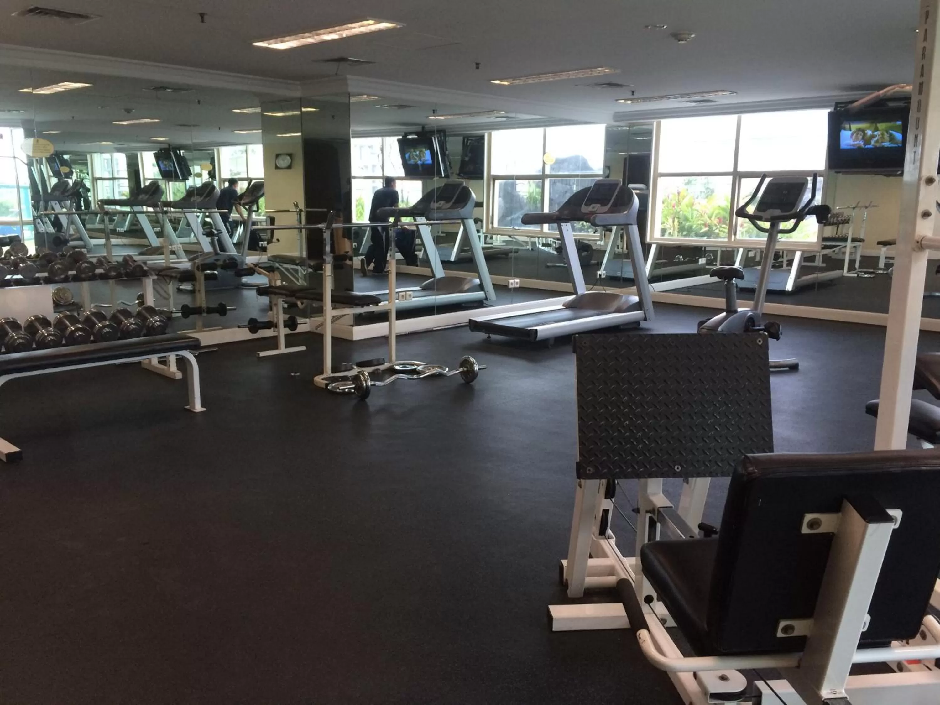 Fitness centre/facilities in Batavia Hotel & Serviced Apartments Jakarta