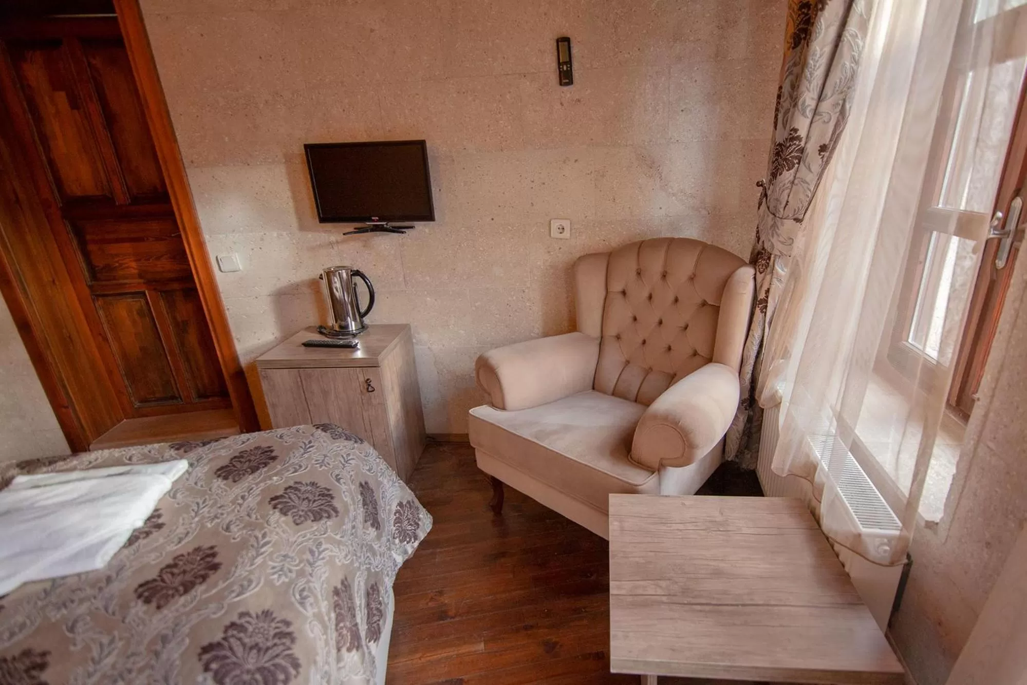TV and multimedia, Bed in Diamond of Cappadocia