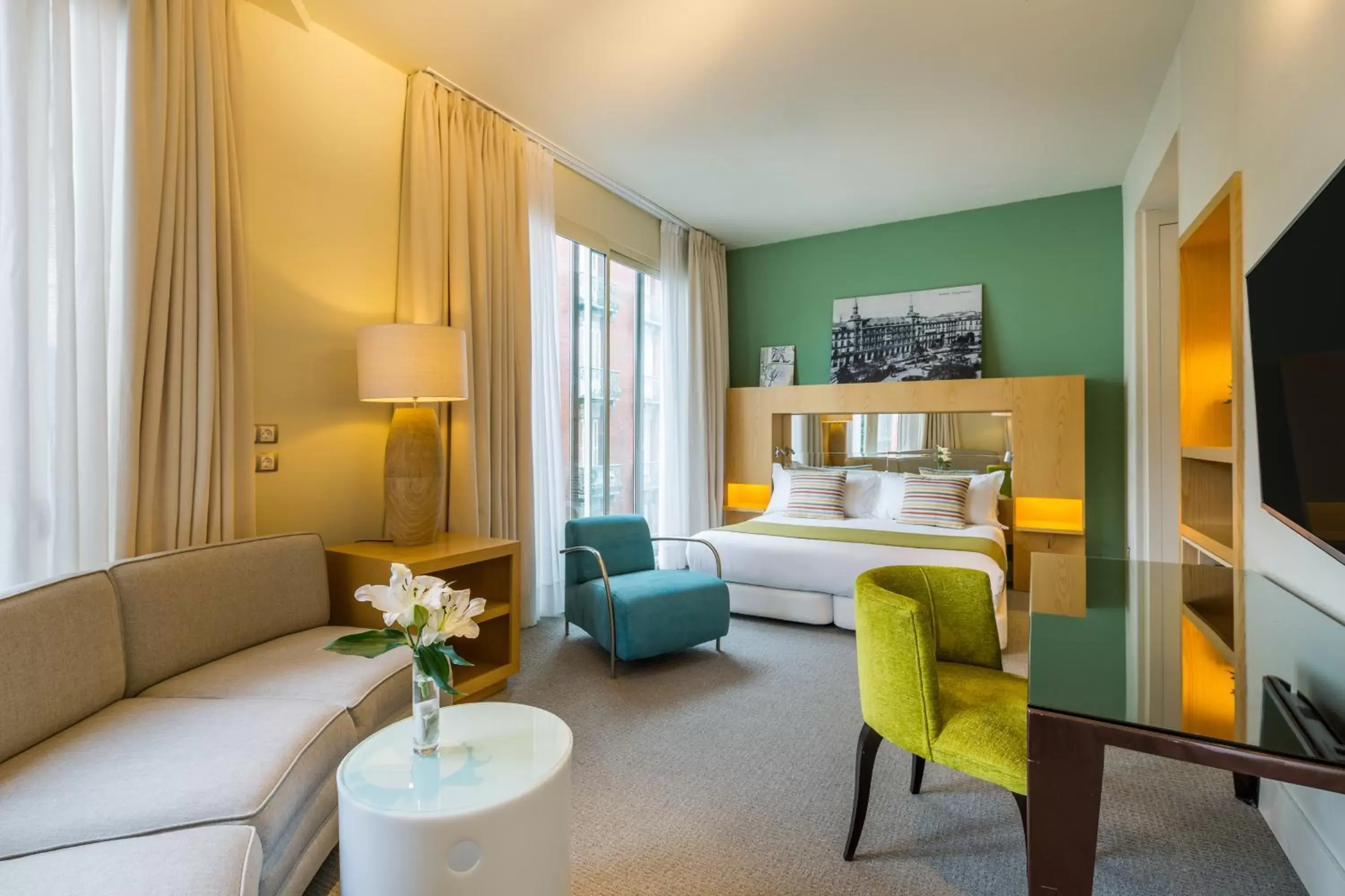 Junior Suite in Room Mate Alicia, Madrid Junior Suite in Room Mate Alicia, Madrid