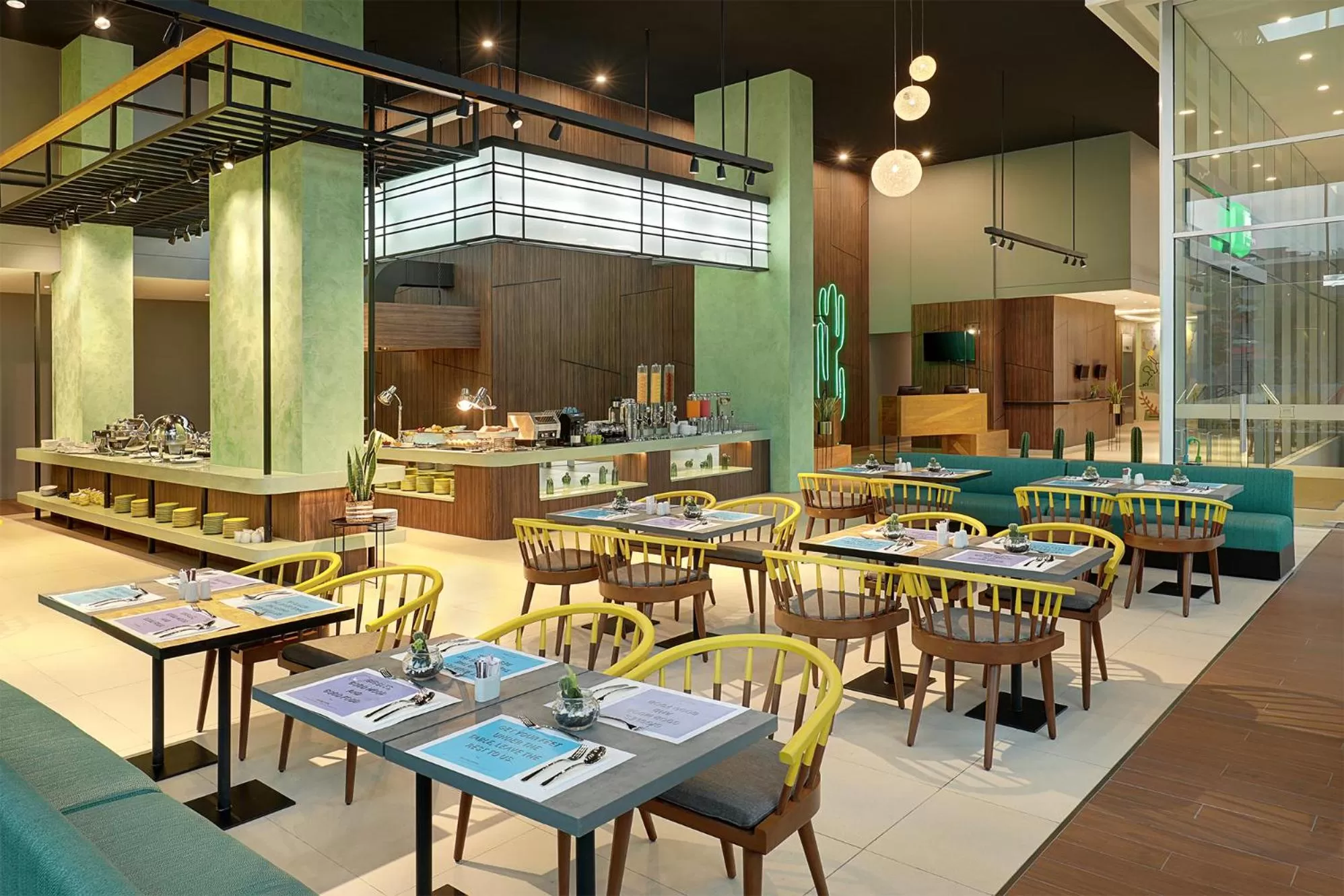 Restaurant/places to eat in ibis Styles Jakarta Simatupang