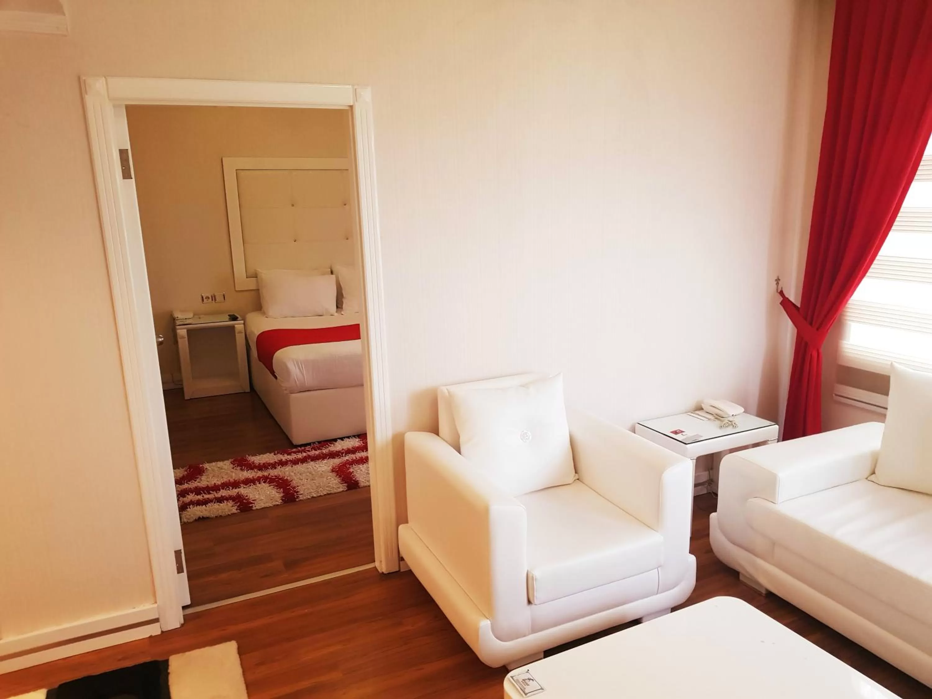 Photo of the whole room, Bed in Business Park Hotel