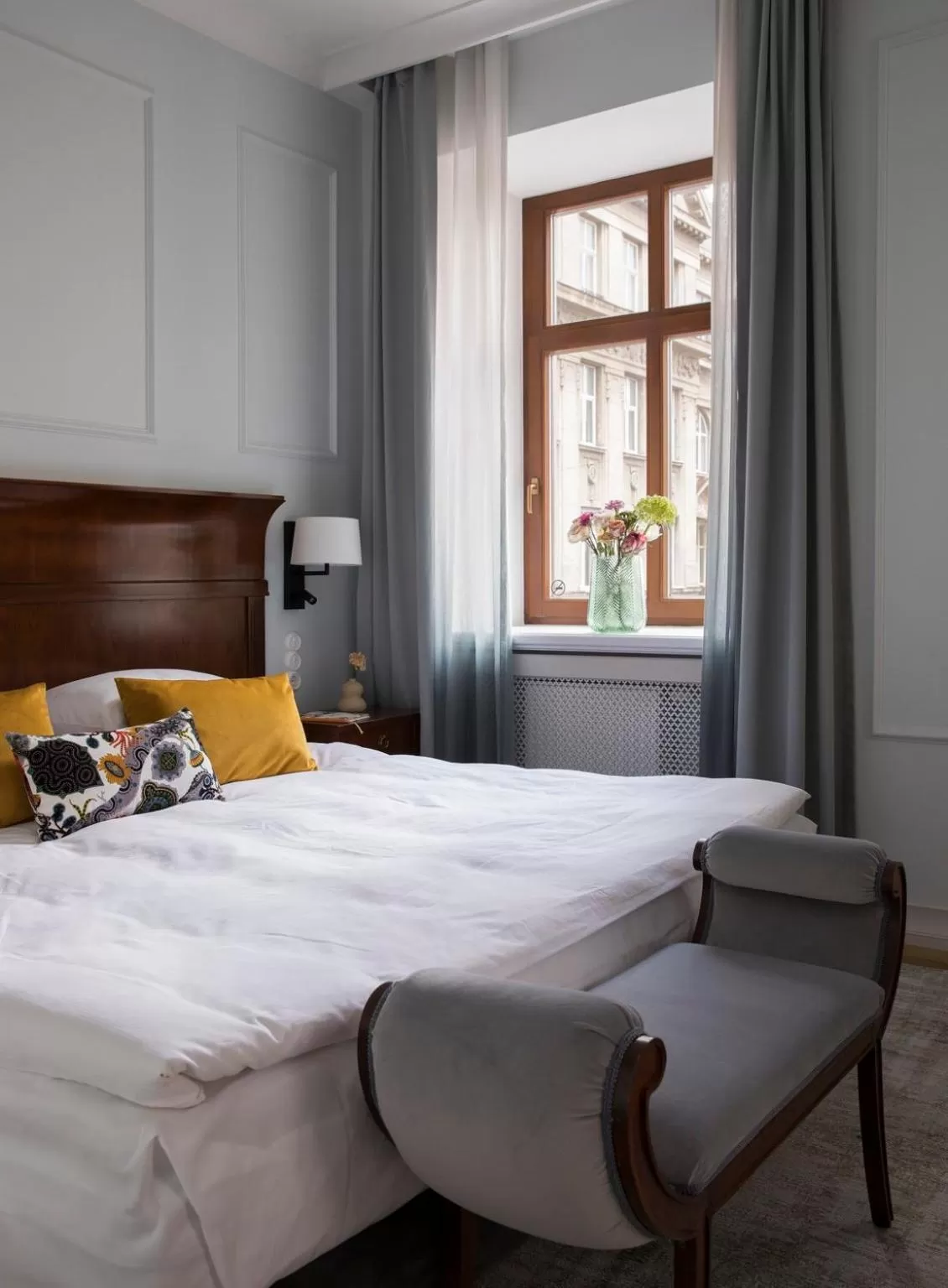 Bedroom, Bed in Leopolis Hotel