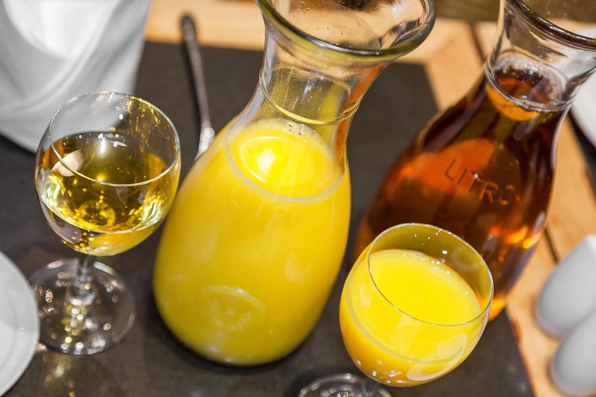 Buffet breakfast in Hotel Aviv Dresden