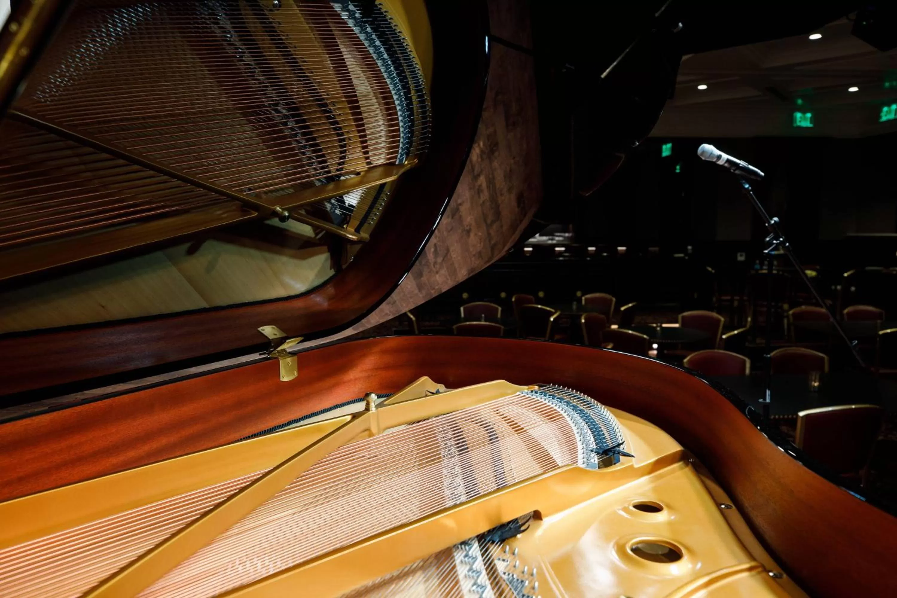 Restaurant/places to eat in Hotel Carmichael, Autograph Collection