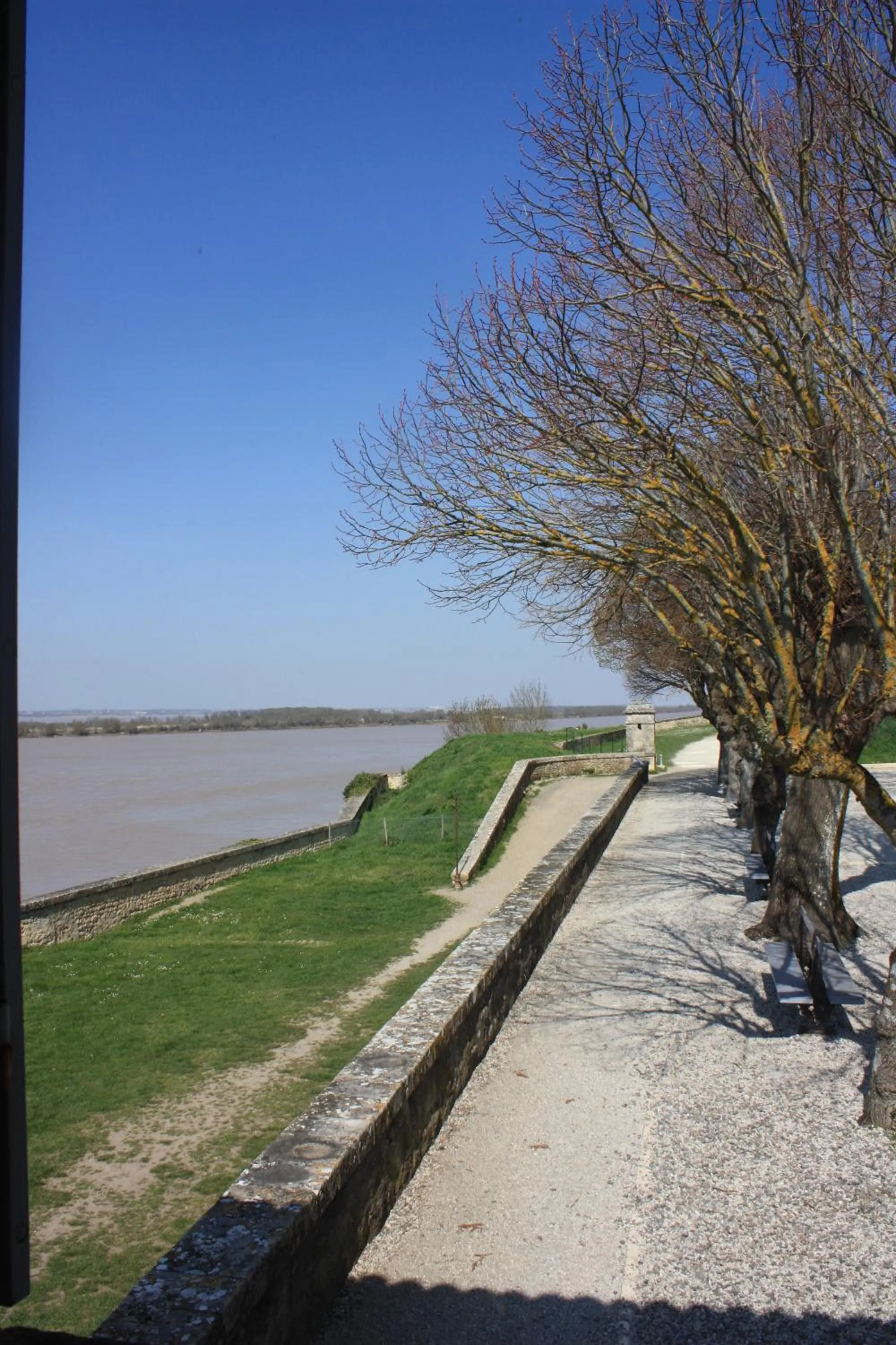 Day in Logis Hôtel Restaurant La Citadelle