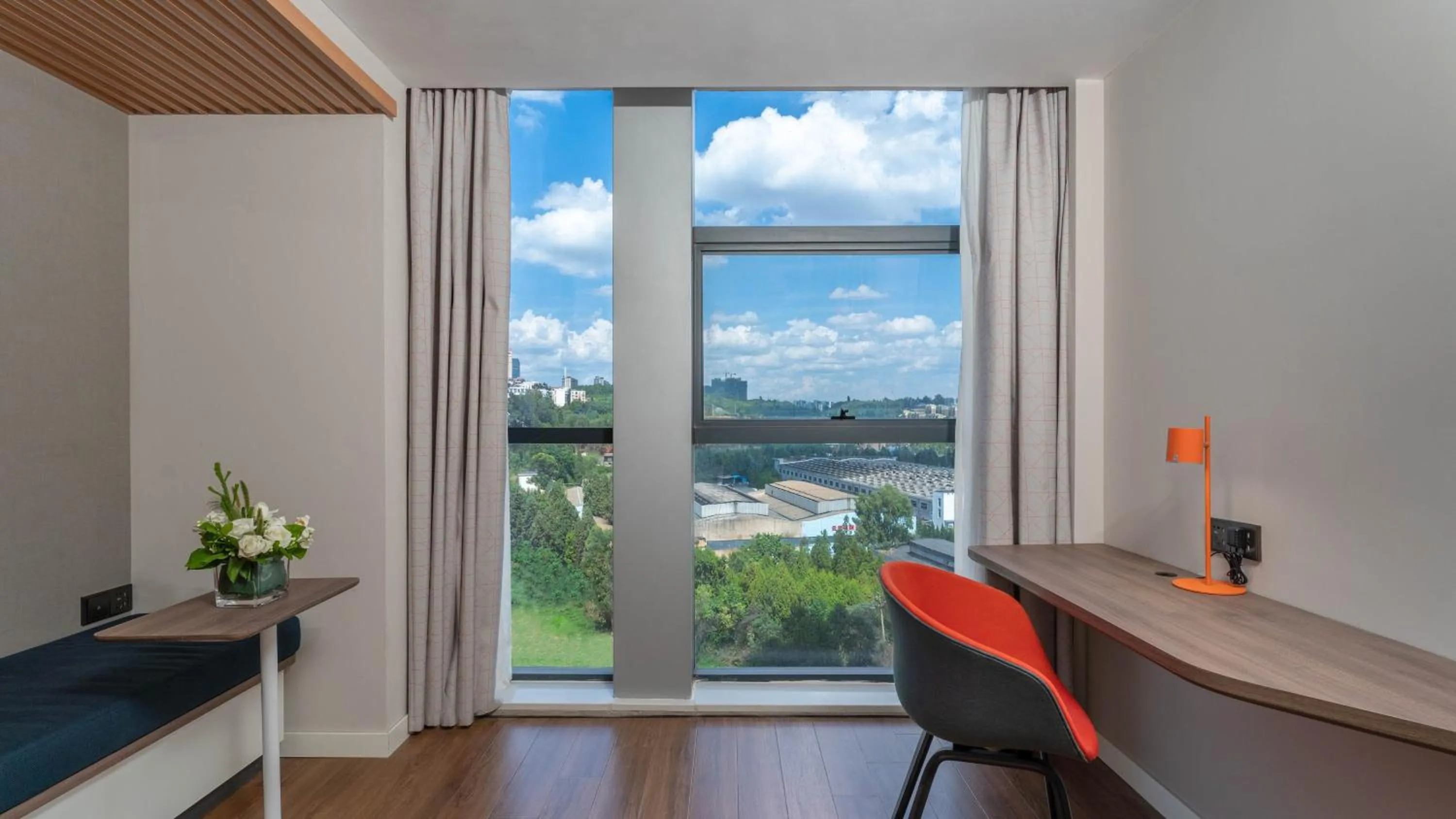 Photo of the whole room in Holiday Inn Express Kunming Panlong by IHG