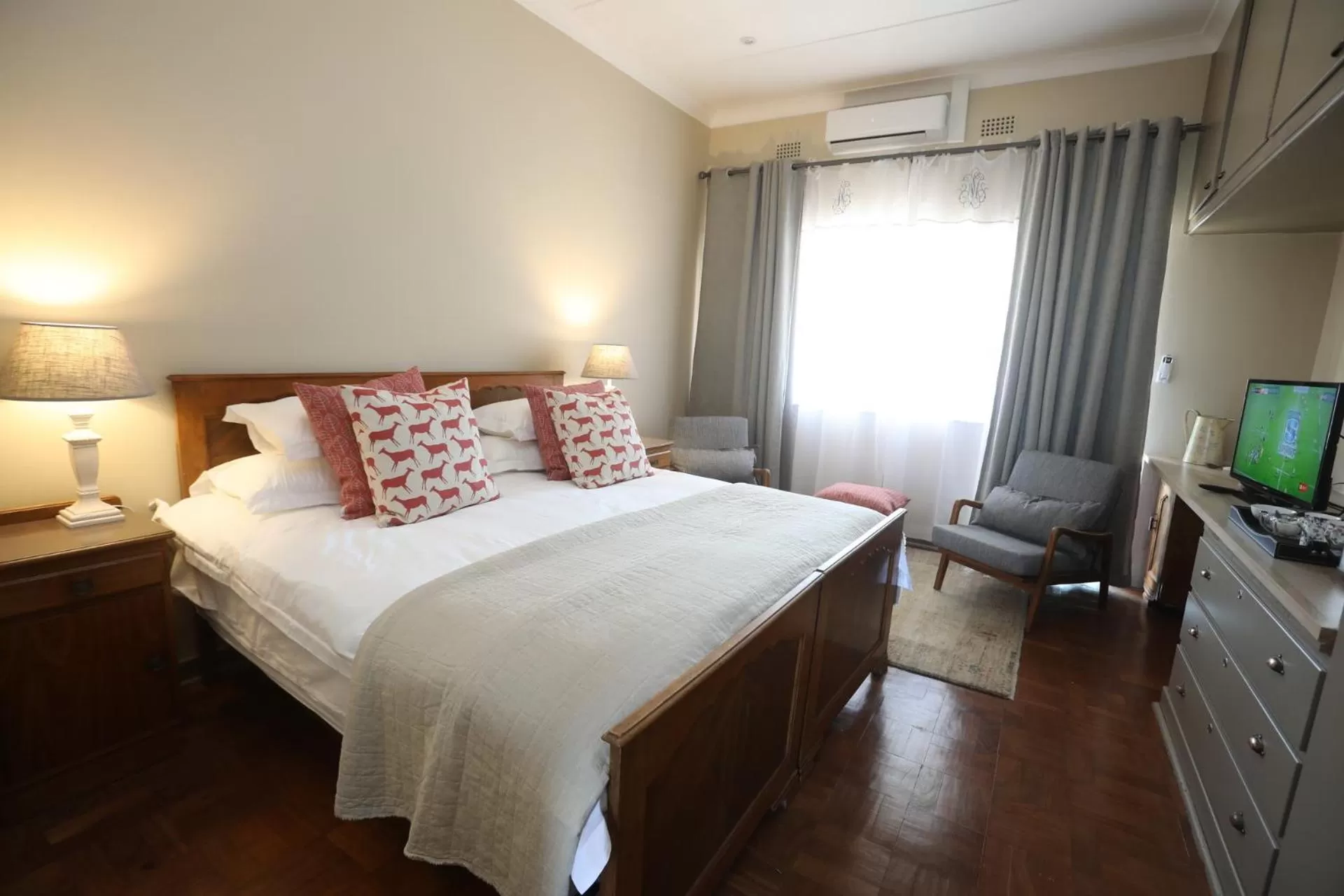 Bed in Ben's Bed and Breakfast