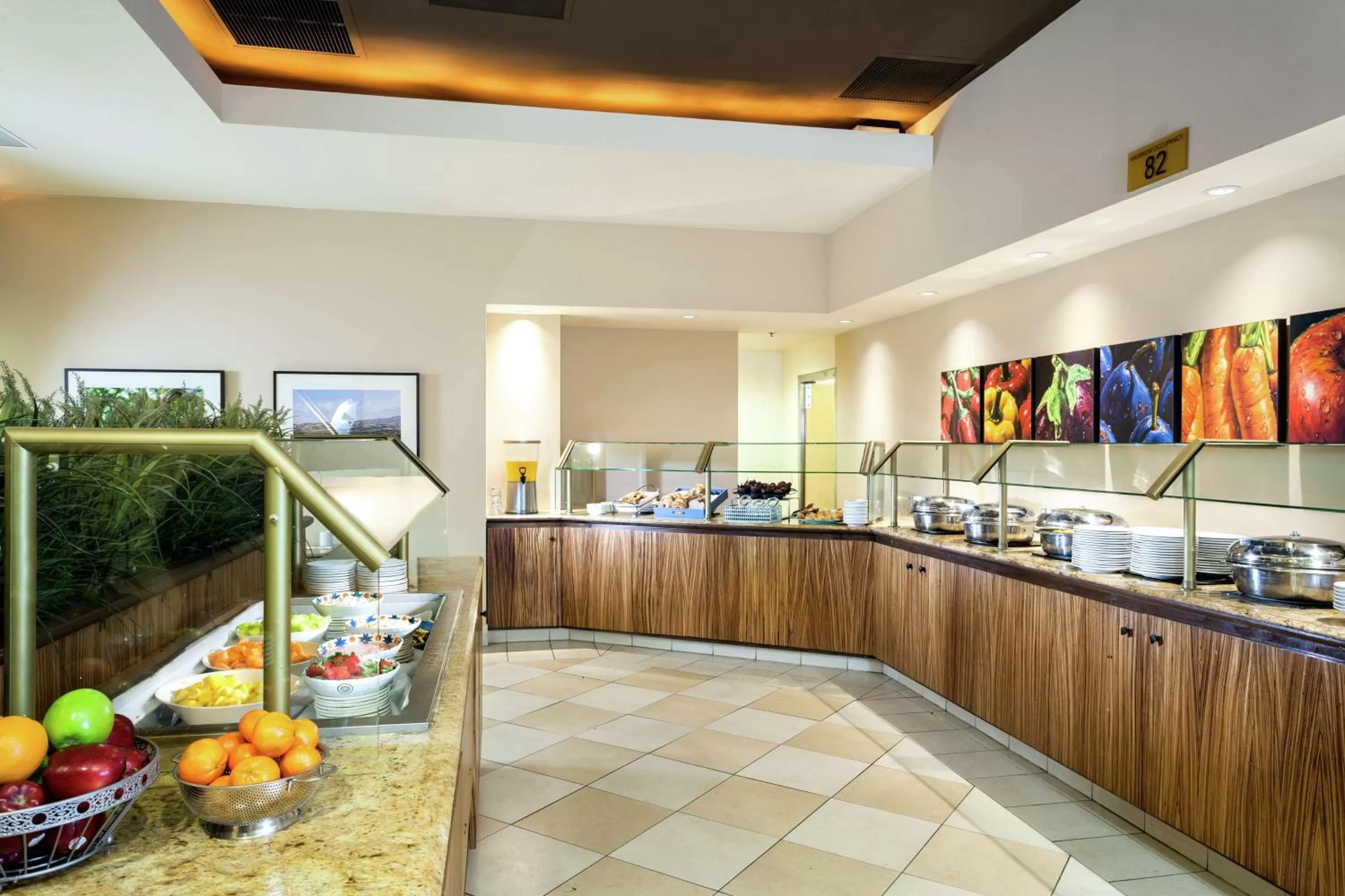 Dining area in Hilton Stockton