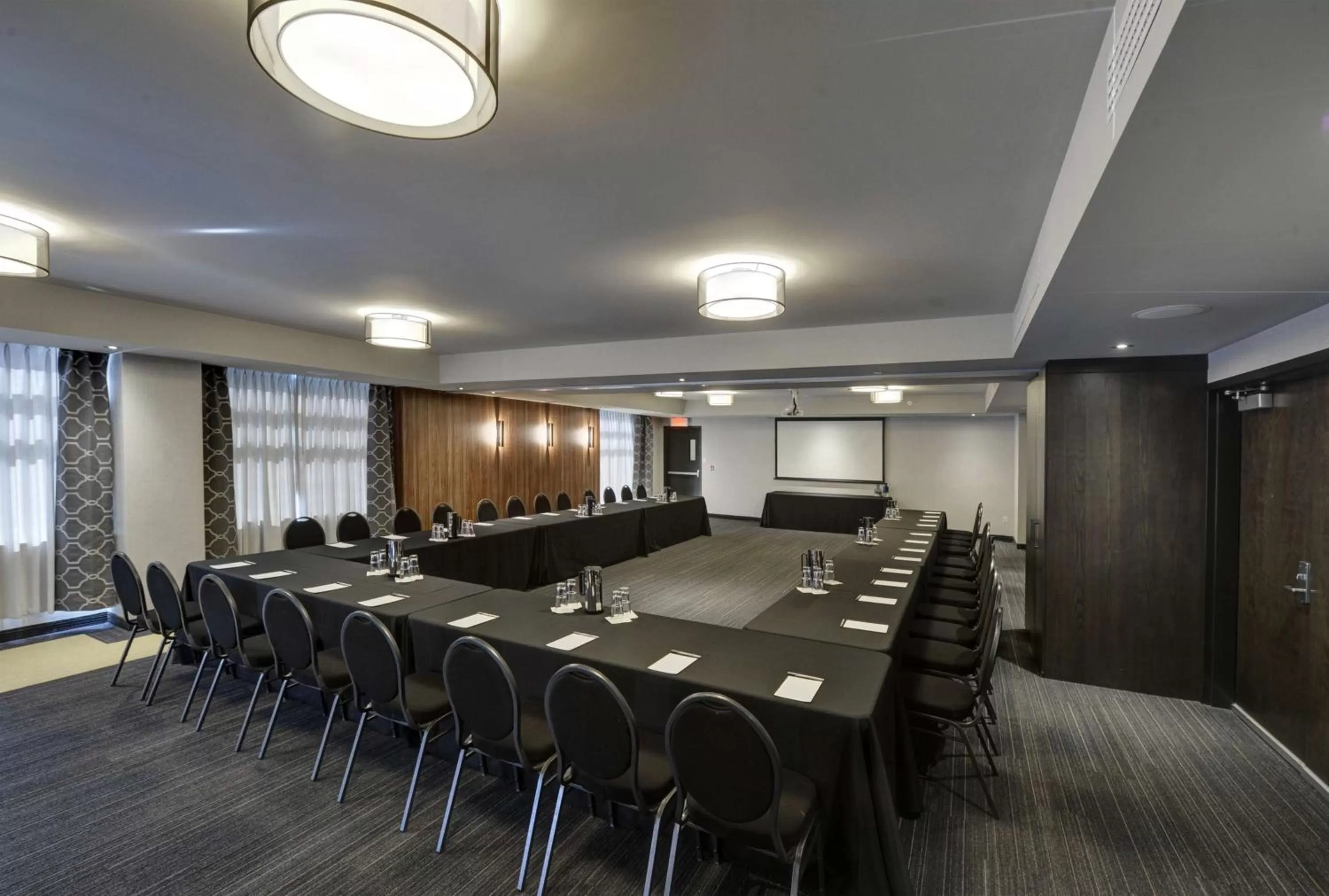 Meeting/conference room in Hampton Inn & Suites by Hilton Quebec City Levis