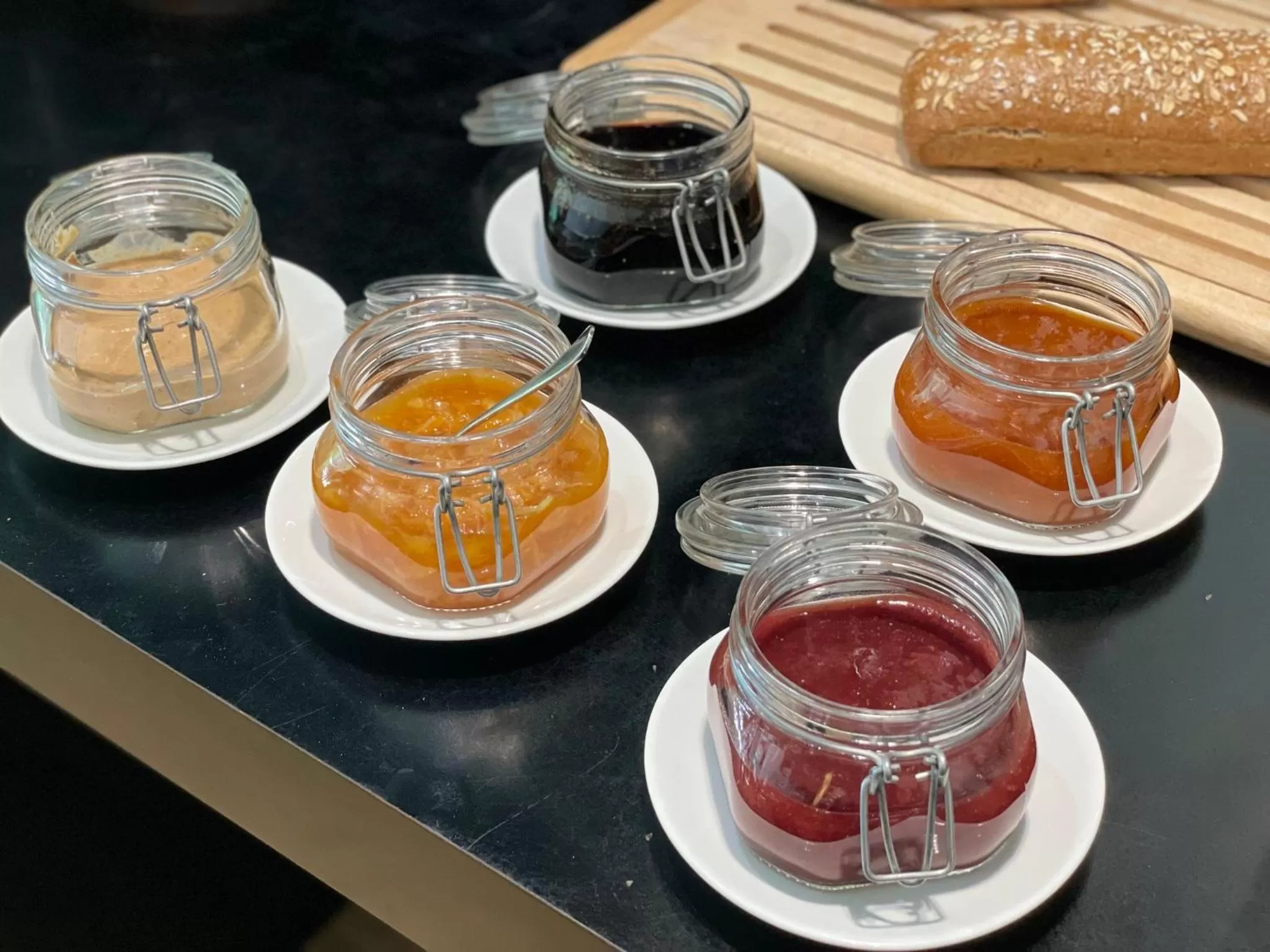 Restaurant/places to eat in Holiday Inn Paris Opéra - Grands Boulevards by IHG