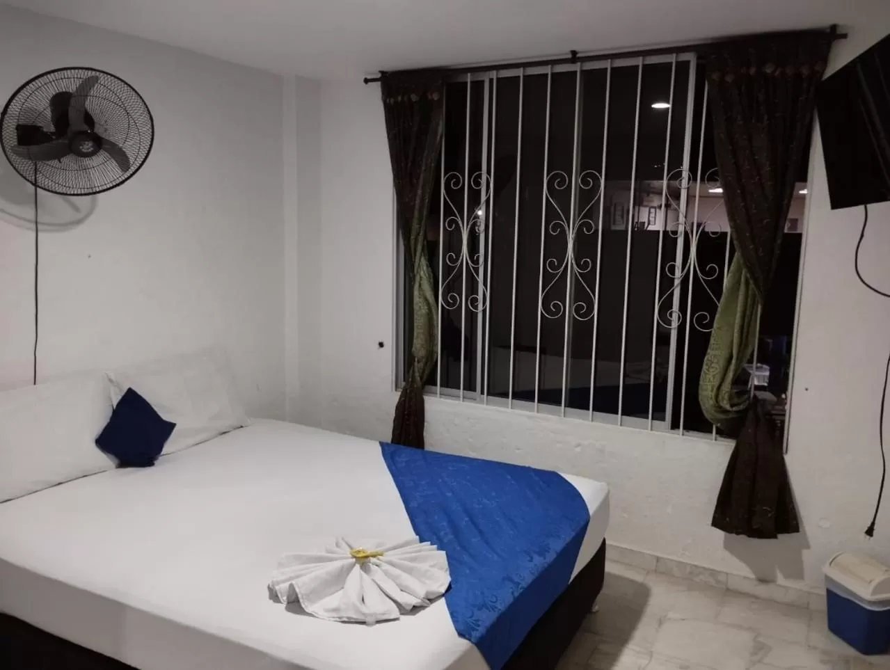 Bed in Blue Star Hotel