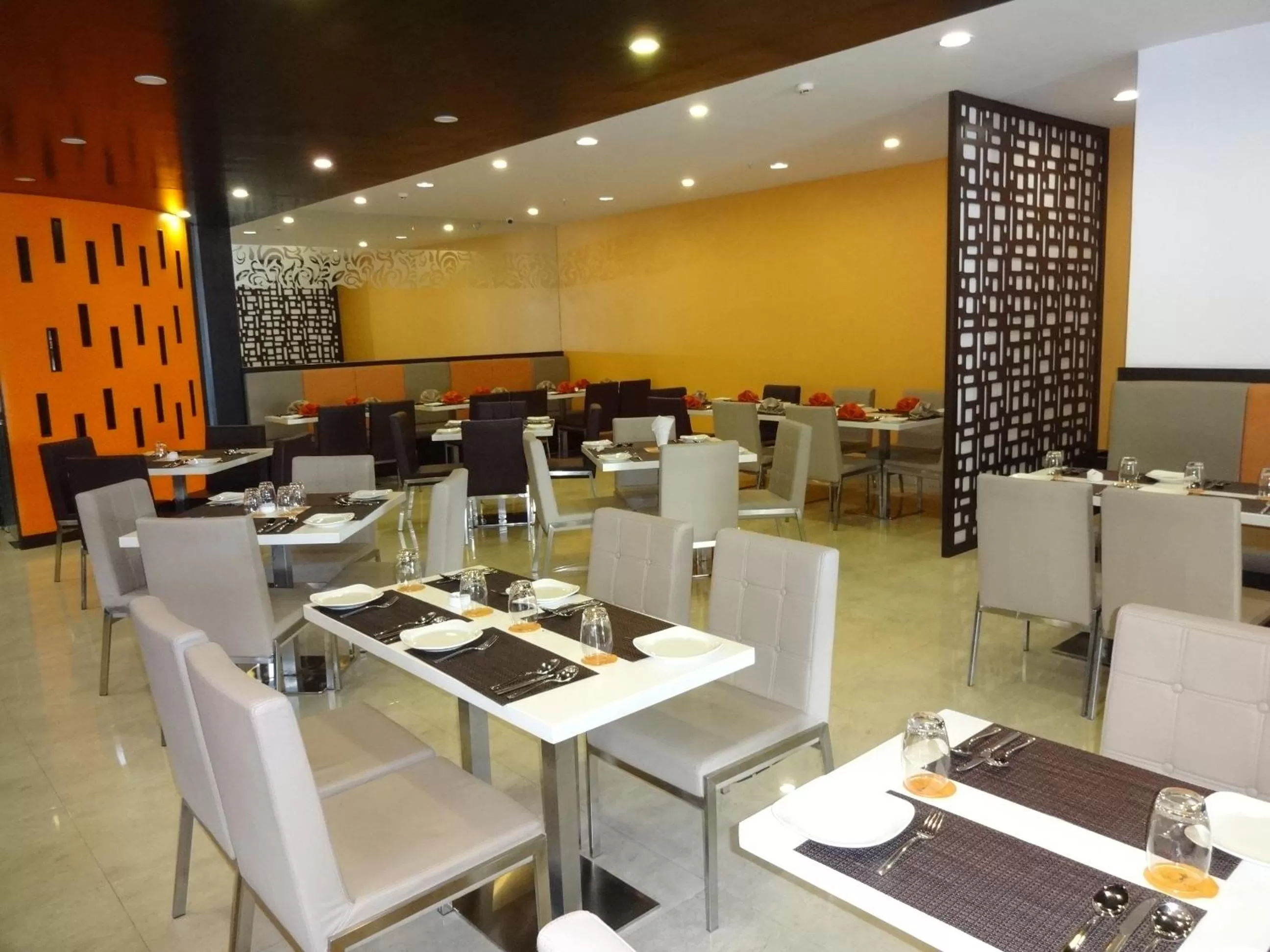 Restaurant/places to eat in Astoria Hotels Madurai