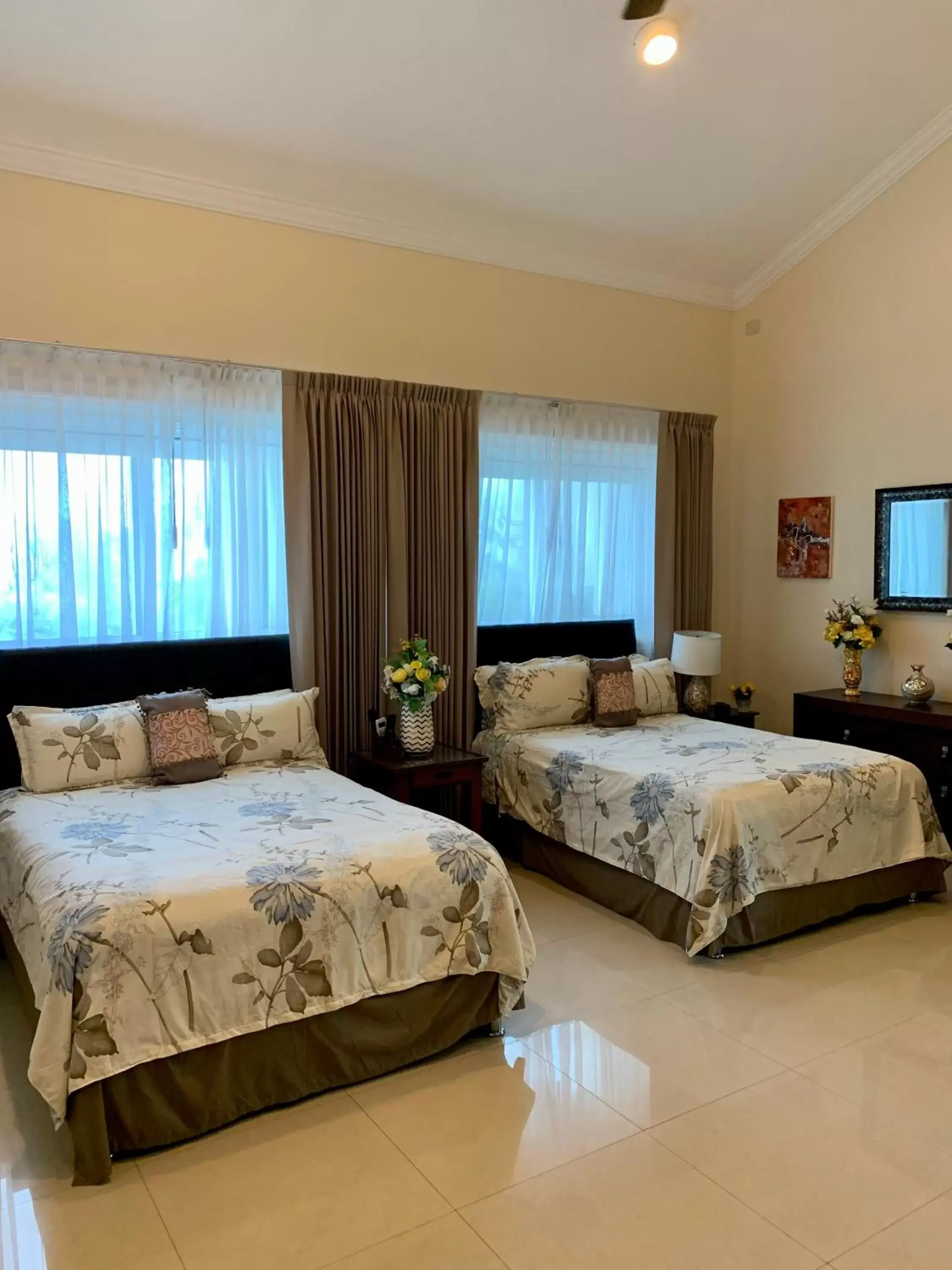 Deluxe Queen Room with Two Queen Beds in Villa Segovia Cozumel Deluxe Queen Room with Two Queen Beds in Villa Segovia Cozumel
