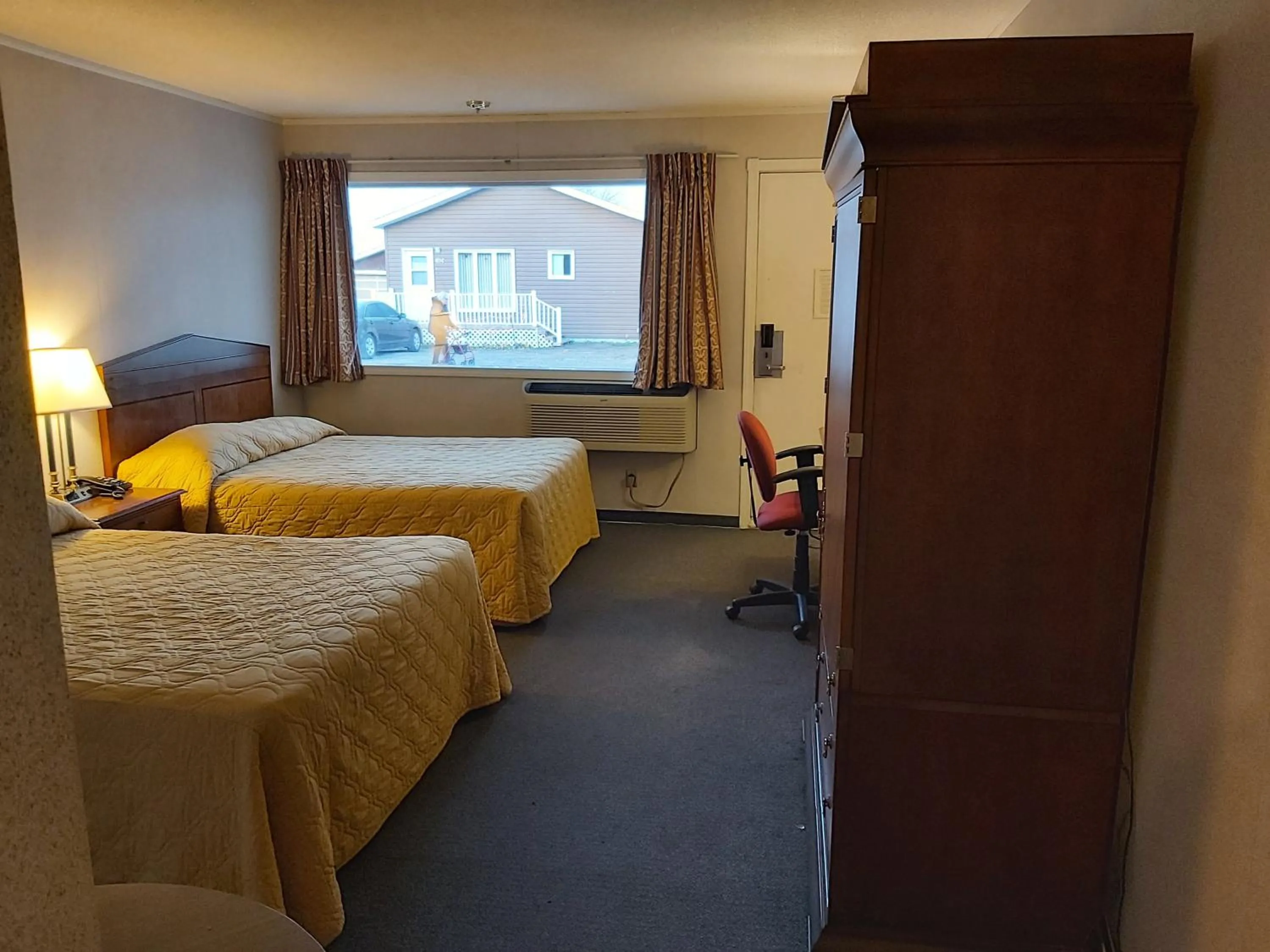 Bed in Travel Inn Hearst