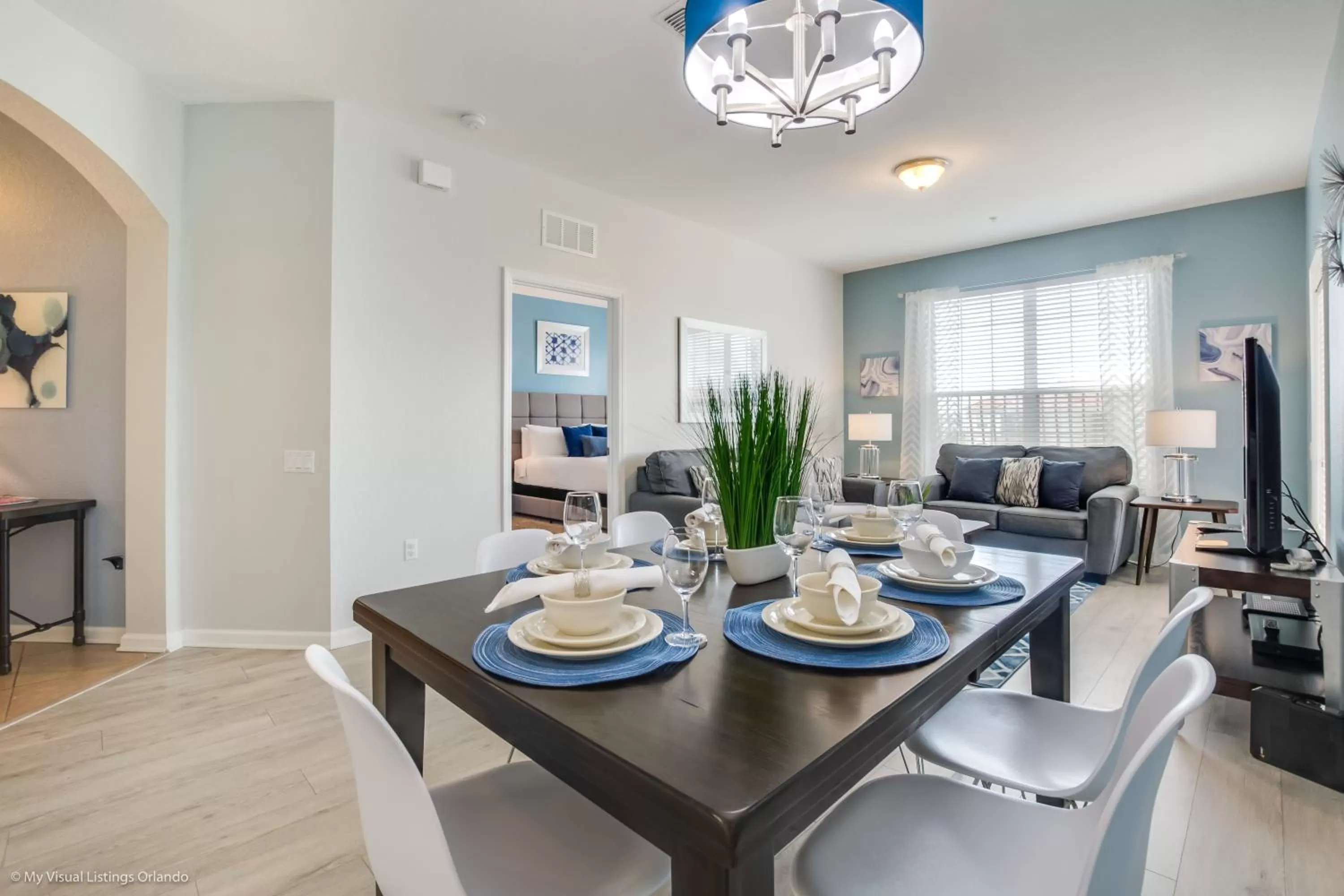 Living room, Dining Area in Casiola Vacation Homes