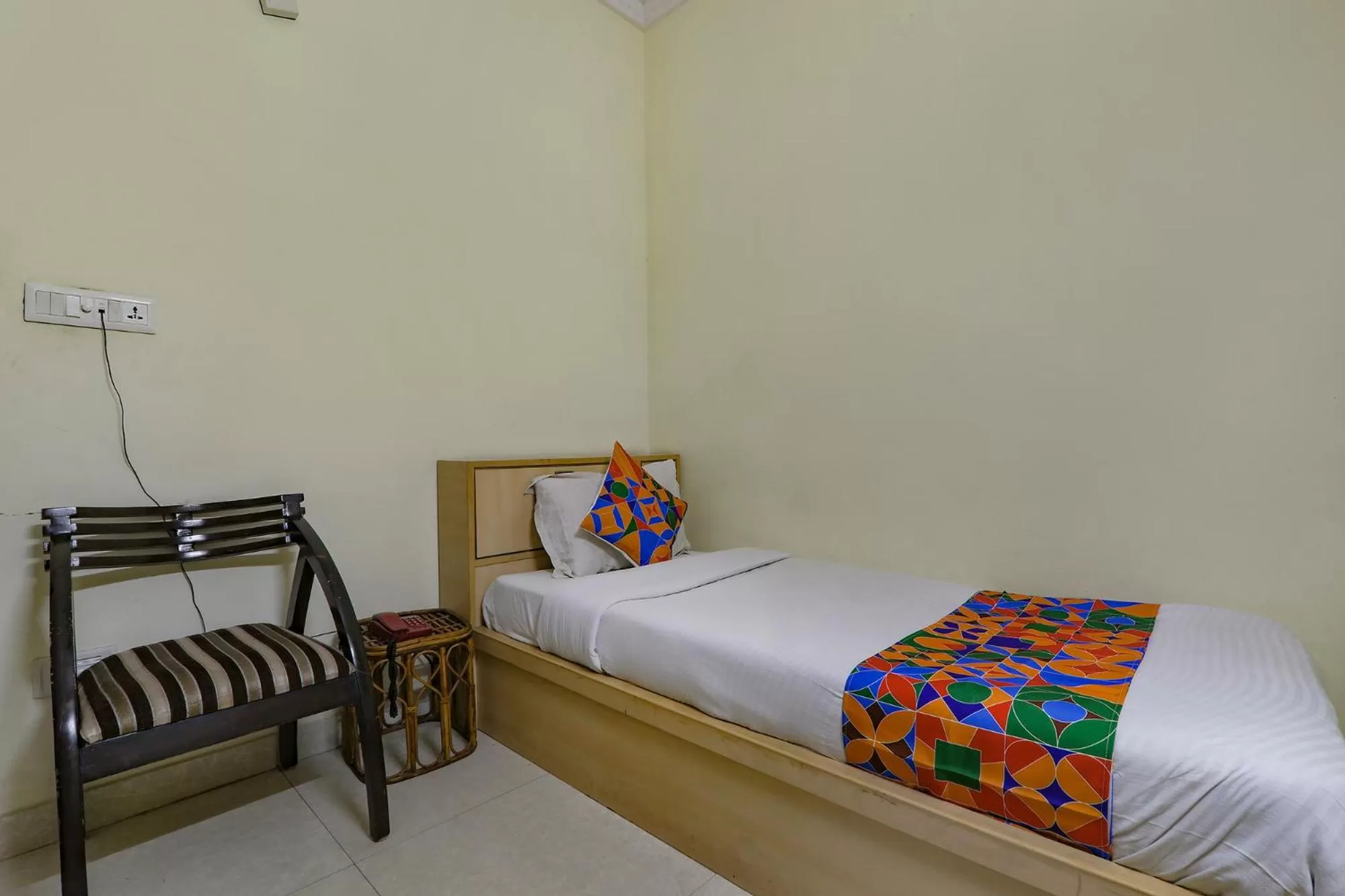 Deluxe Double Room - single occupancy in Super Capital O Townhouse Govinda Royal