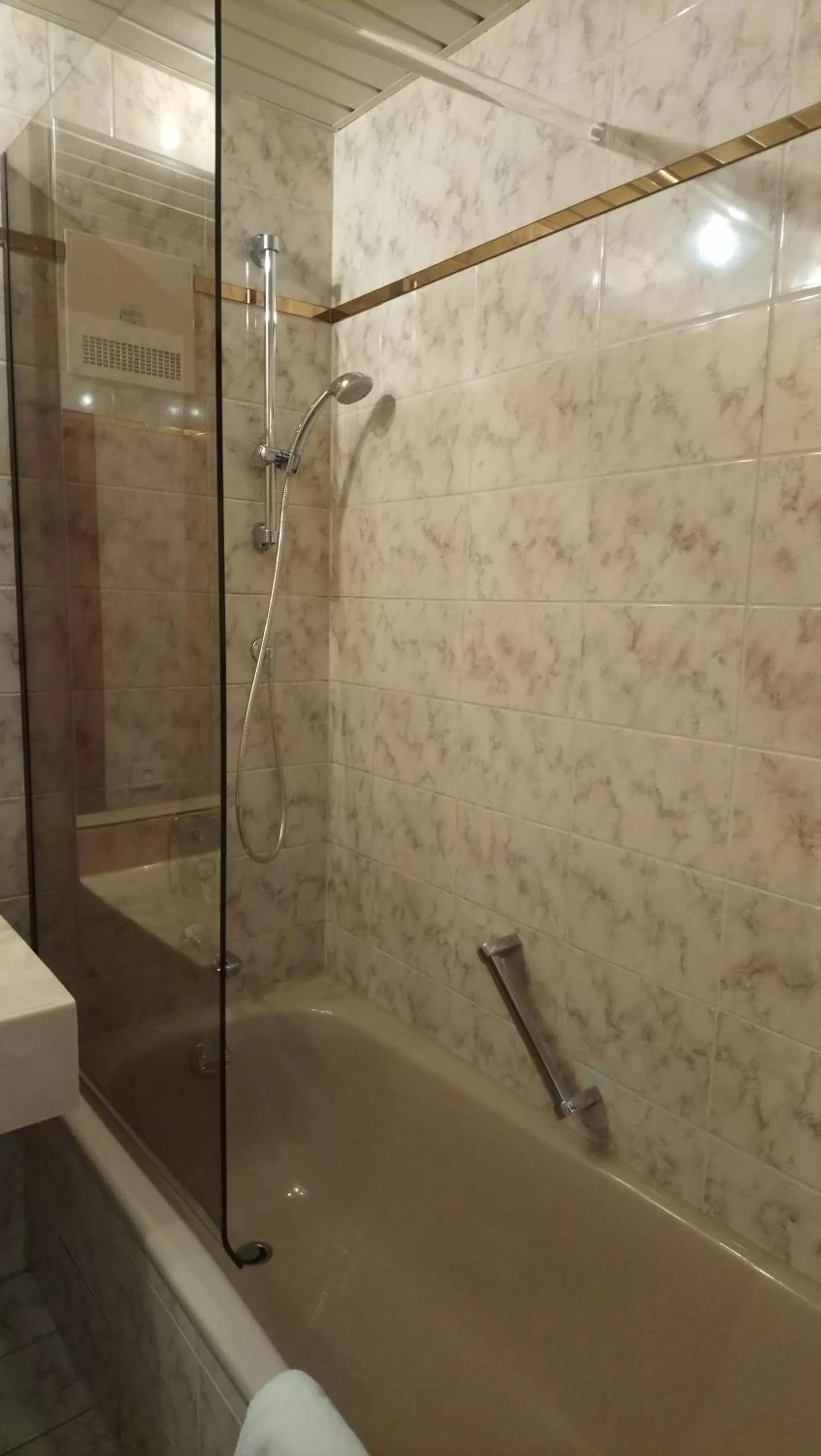 Bathroom in Käfernberg - Weinhotel