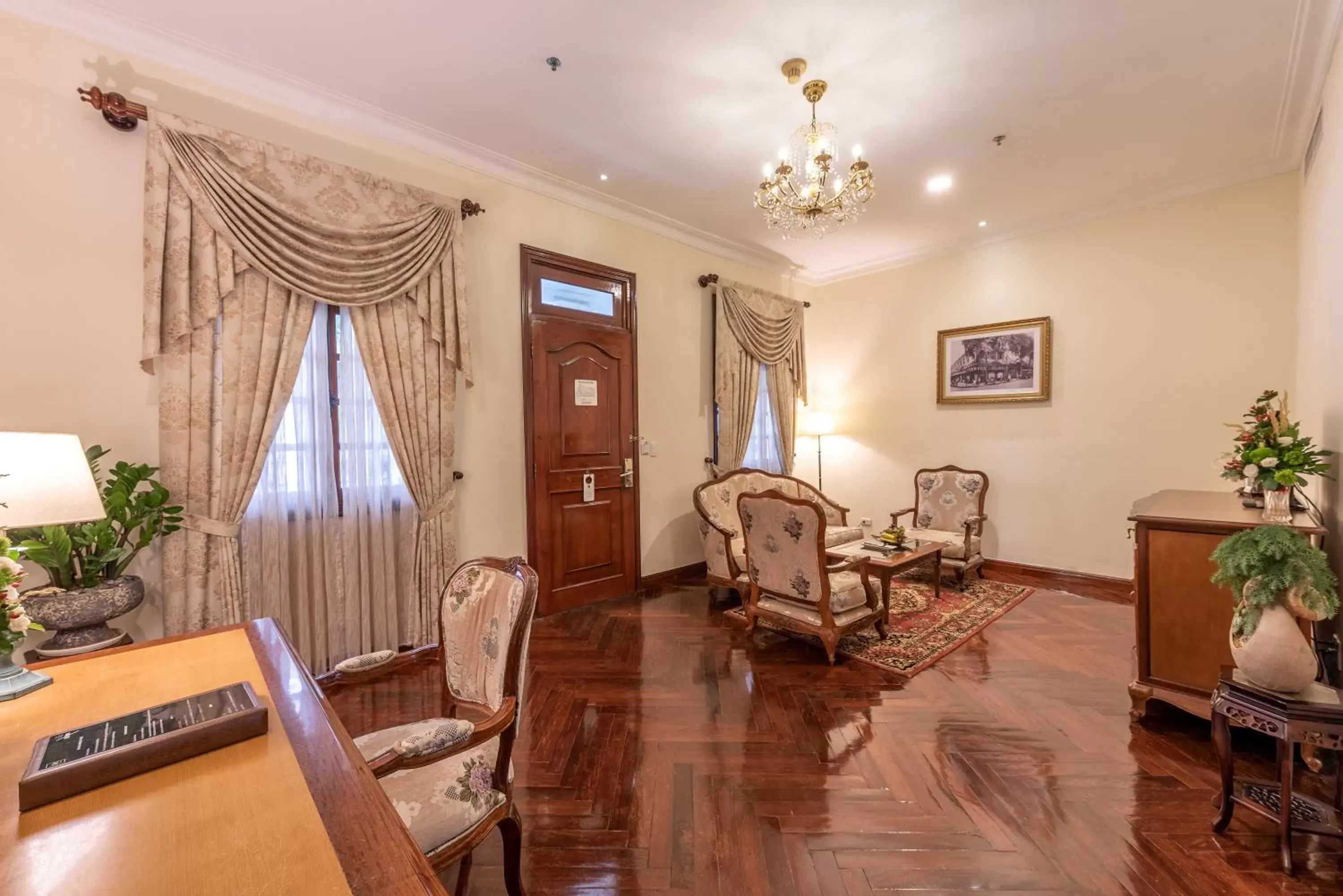 Grand Executive Suite King in Hotel Grand Saigon Grand Executive Suite King in Hotel Grand Saigon