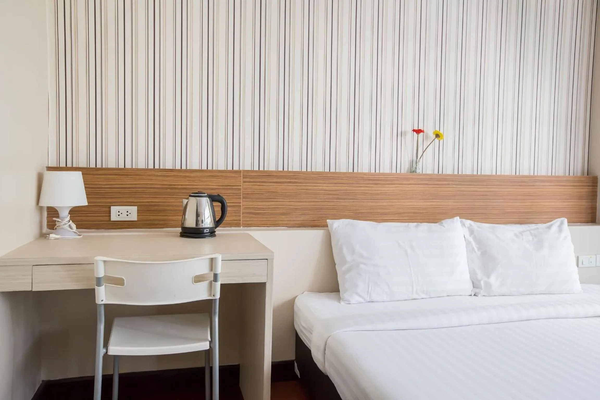 Bed in Snooze Hotel Thonglor Bangkok