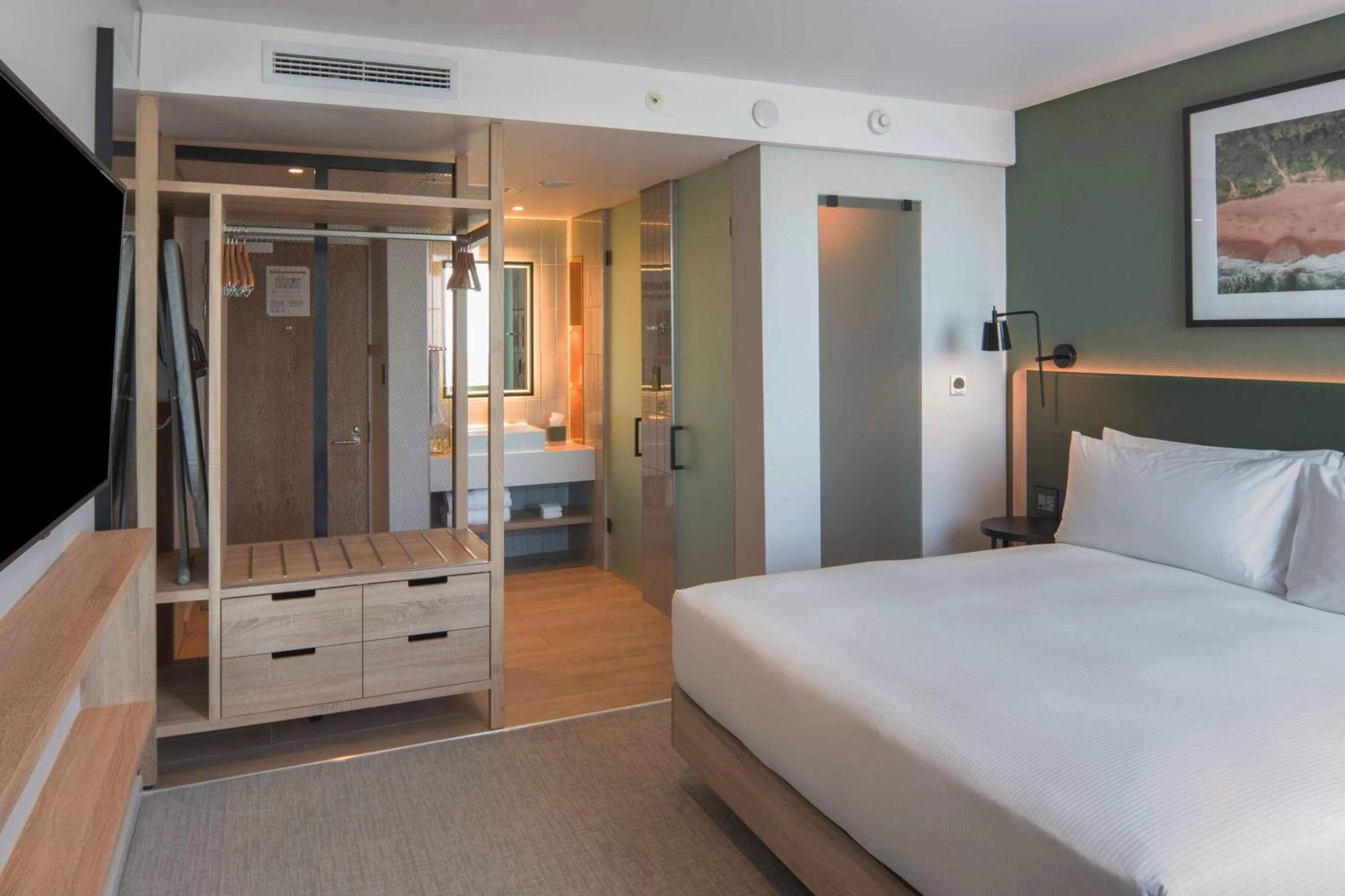 Bed in Hilton Garden Inn Umhlanga Arch