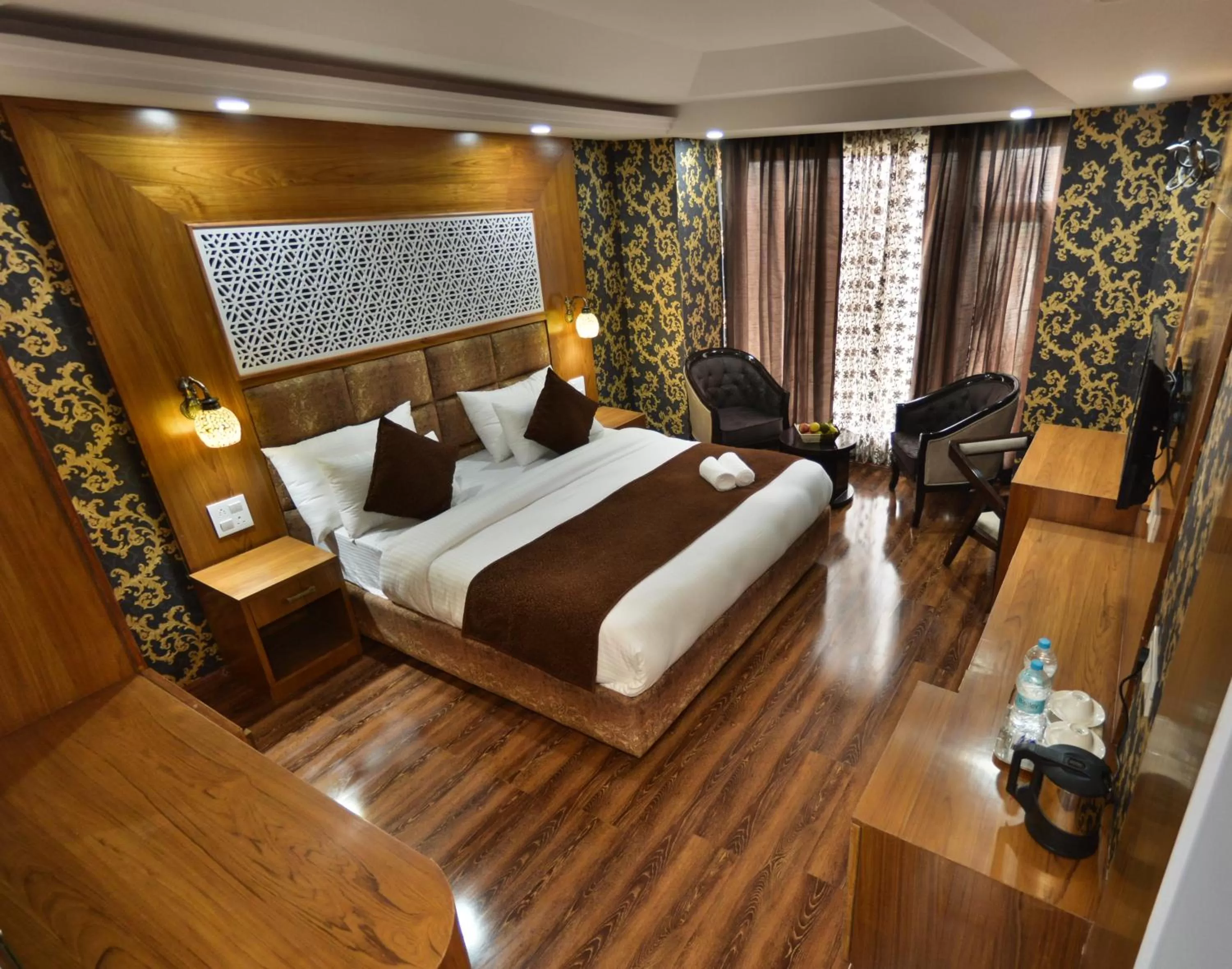 TV and multimedia, Bed in Hotel The Montreal