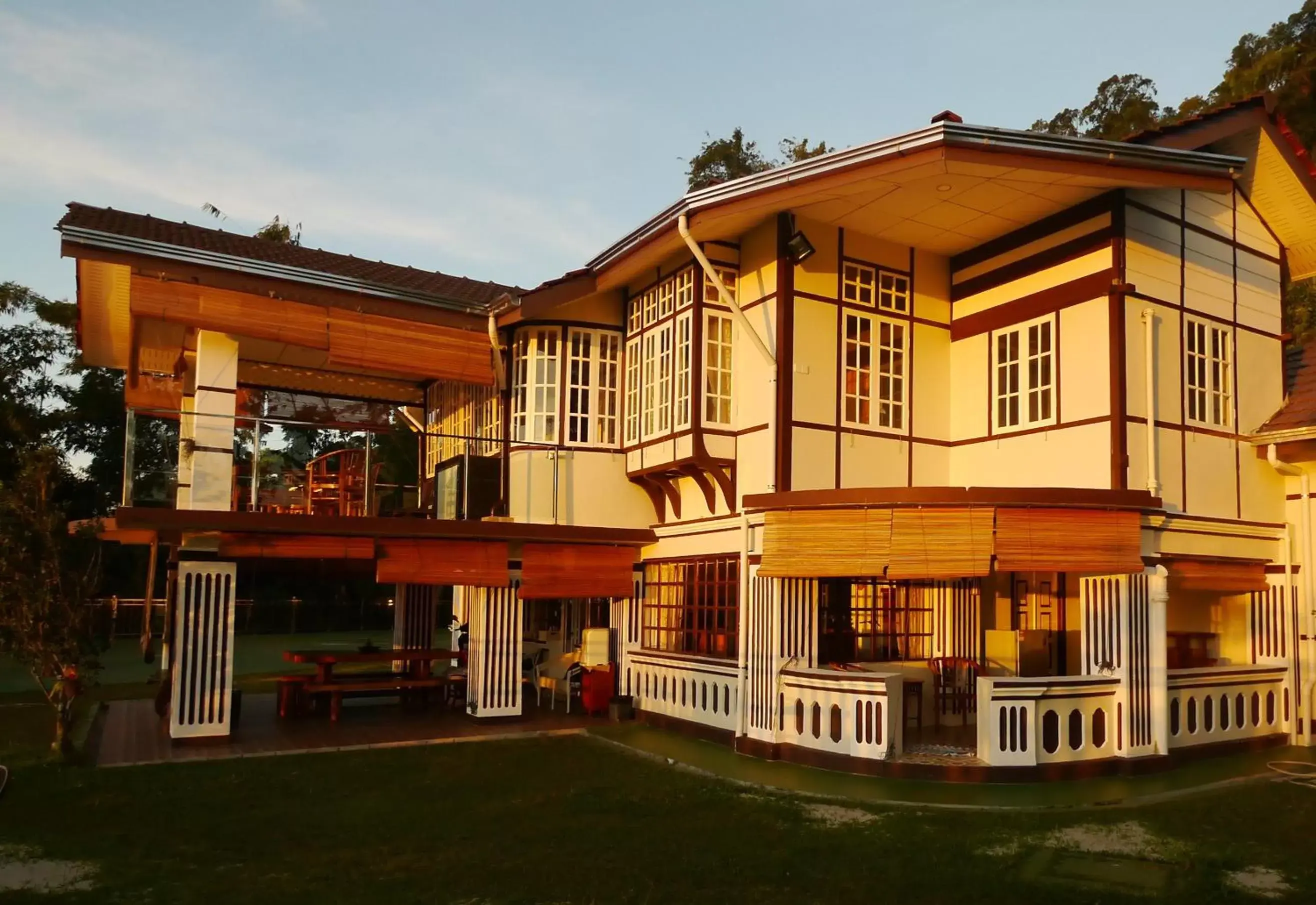 Luxury Triple Room in Hickory Penang Hill Luxury Triple Room in Hickory Penang Hill