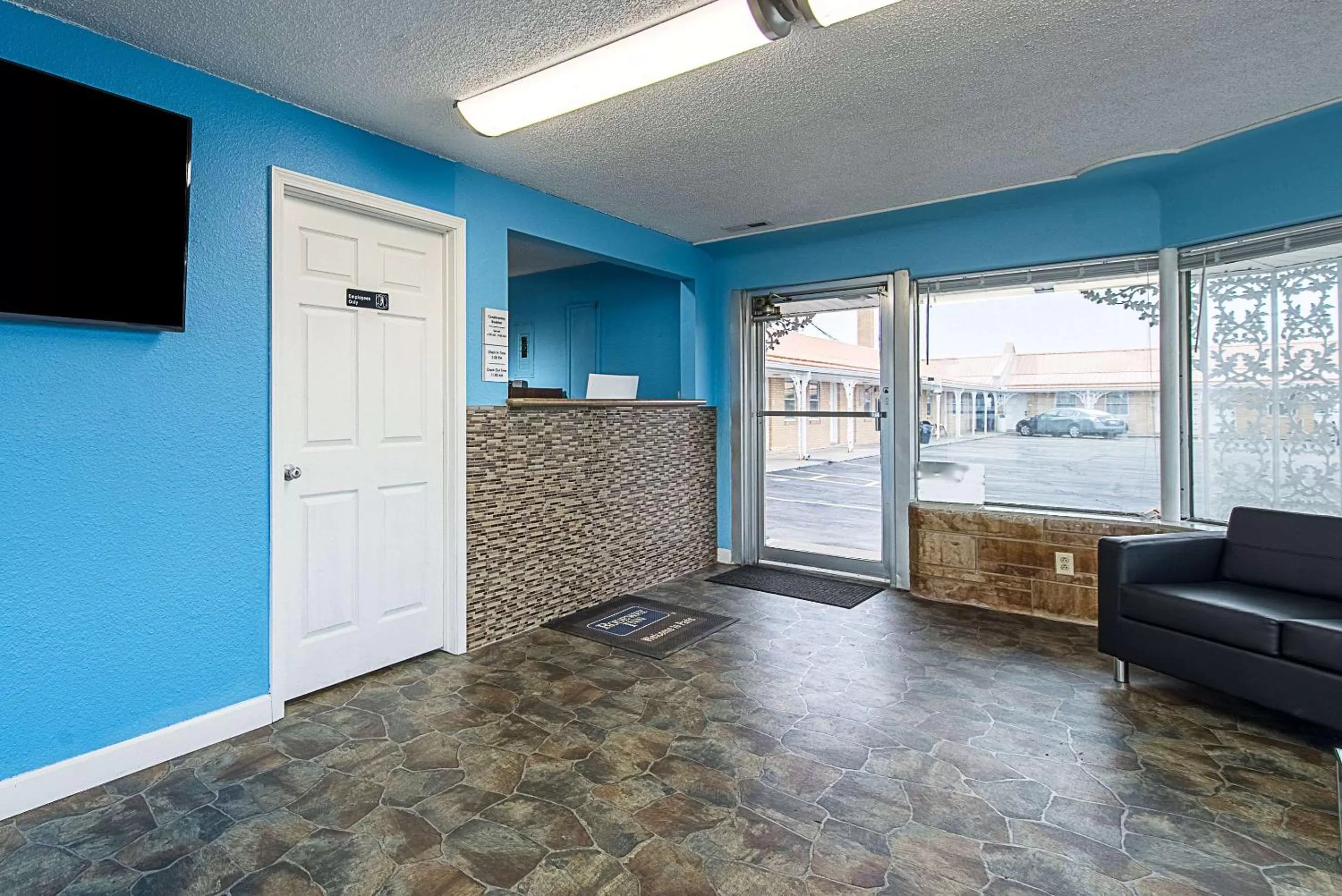 Lobby or reception in Highway Inn