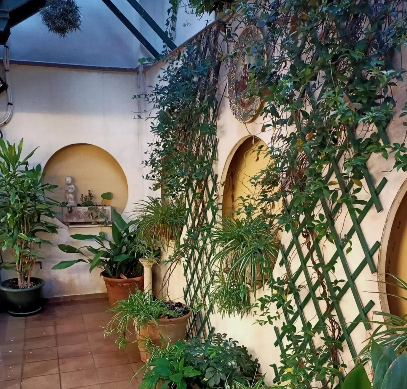 Restaurant/places to eat in Hotel Abelay